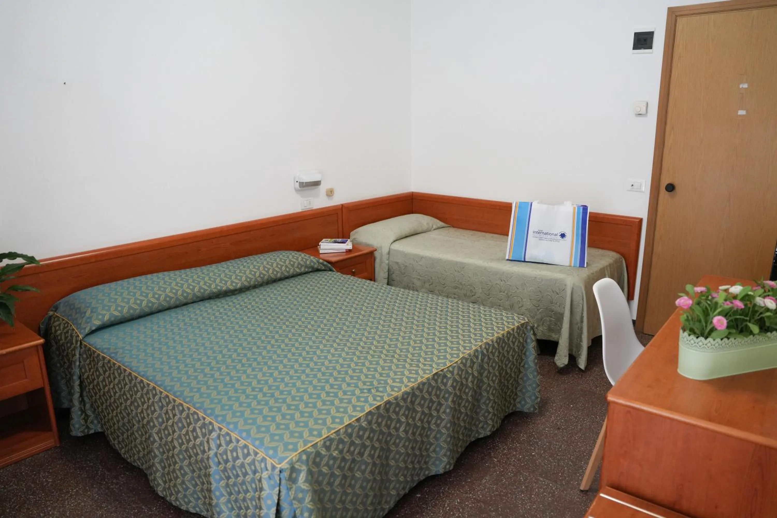 Bedroom, Bed in Hotel International