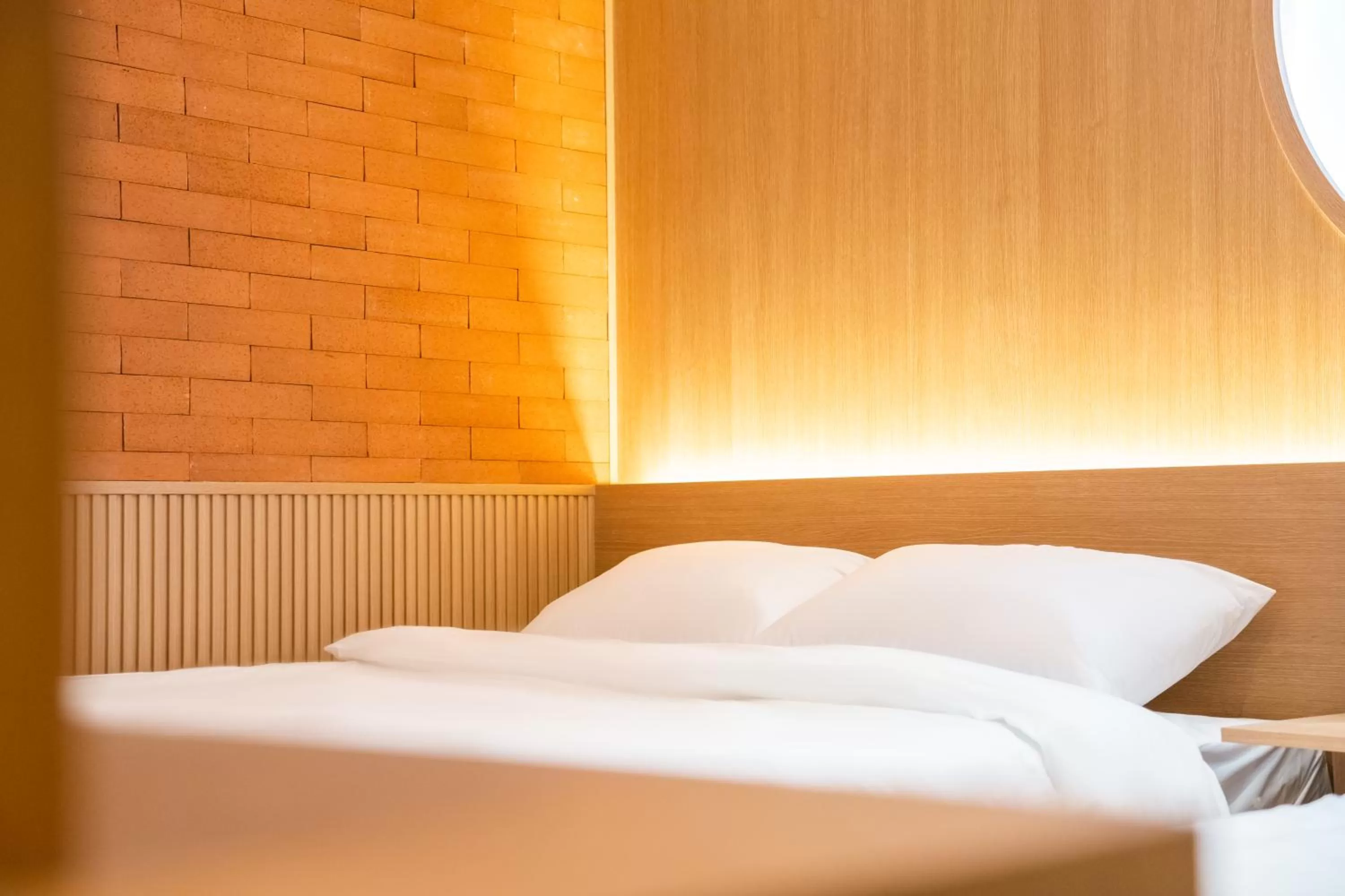 Bed in Y Collection by Unboundi Gyeongju