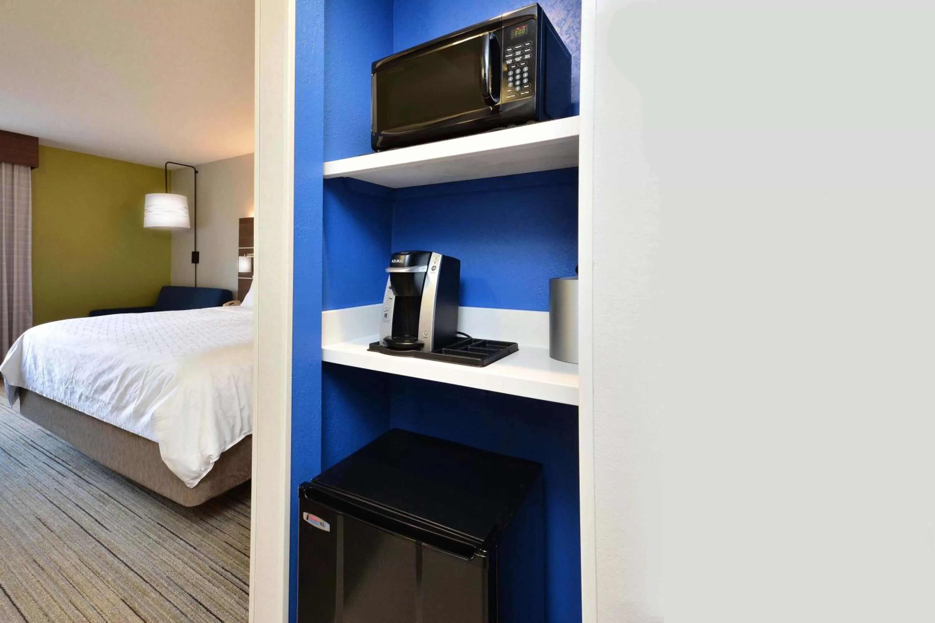 Photo of the whole room, Bed in Holiday Inn Express Raleigh-Durham Airport by IHG