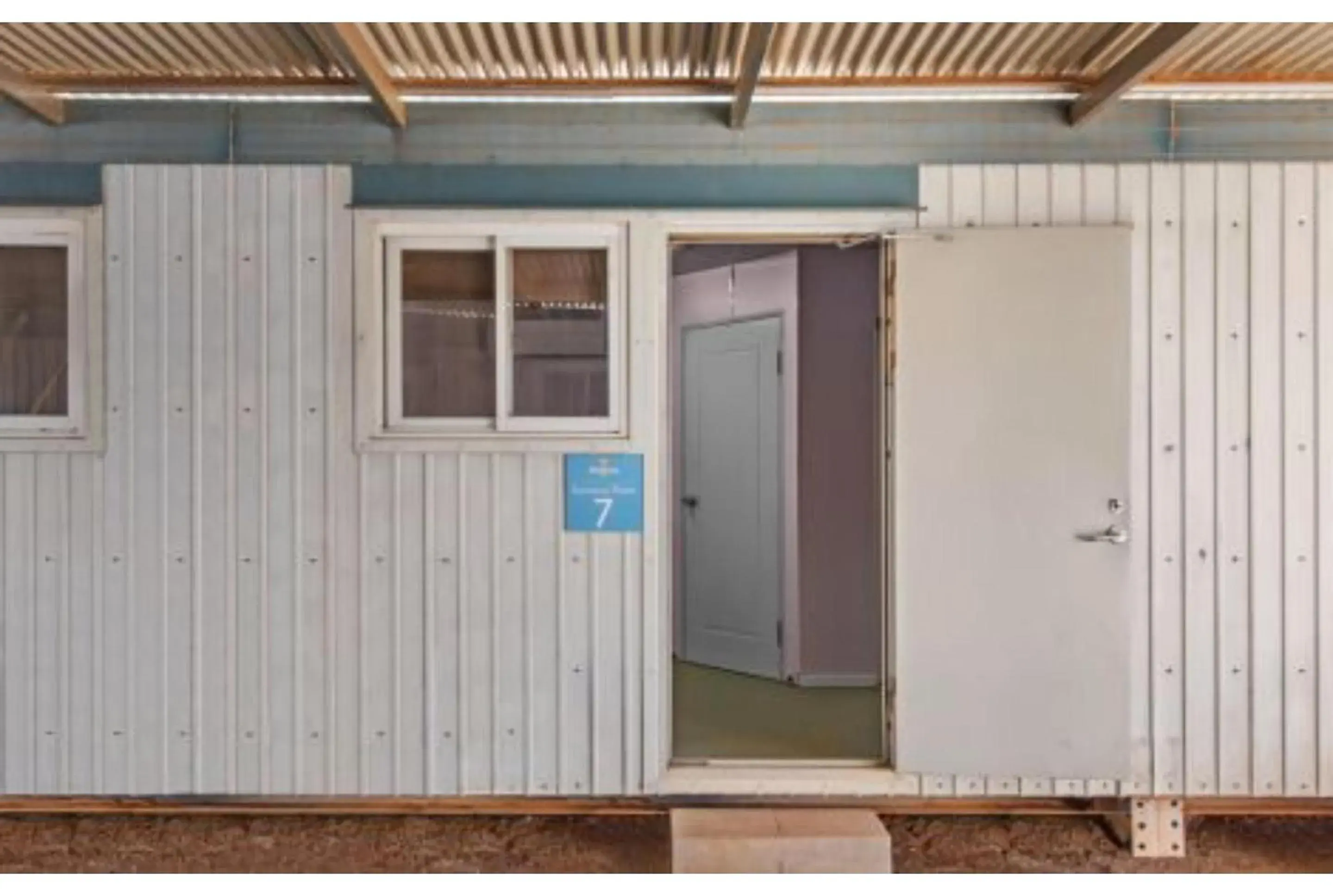 Economy Ensuite Room - single occupancy in Discovery Parks - Kalgoorlie Goldfields Economy Ensuite Room - single occupancy in Discovery Parks - Kalgoorlie Goldfields