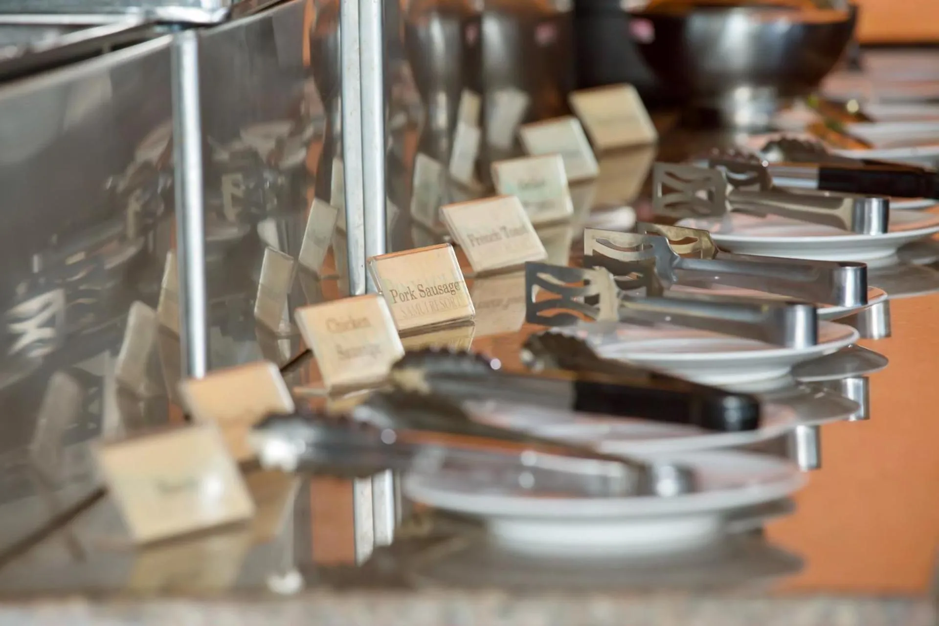 Restaurant/places to eat in Pinnacle Samui Resort