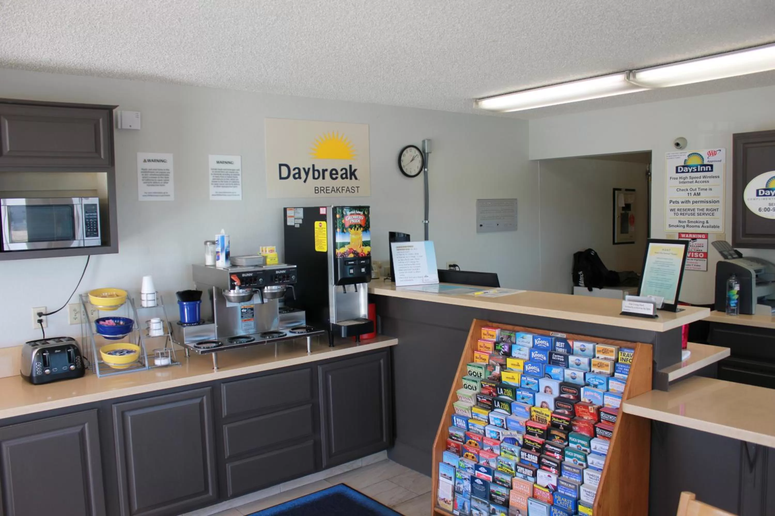 Lobby or reception in Days Inn by Wyndham Barstow