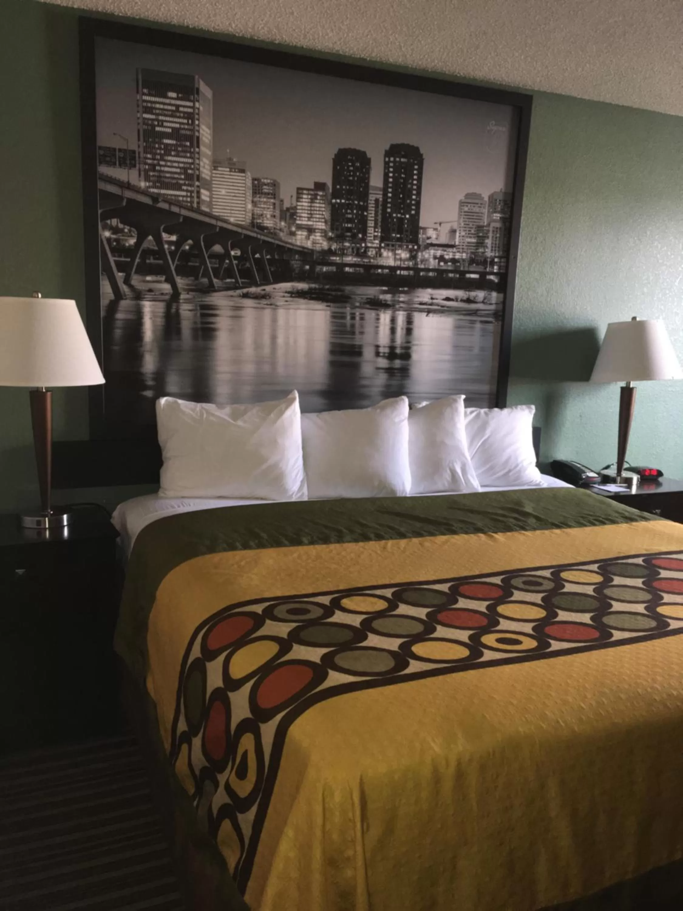Bed in Super 8 by Wyndham Richmond Midlothian Turnpike