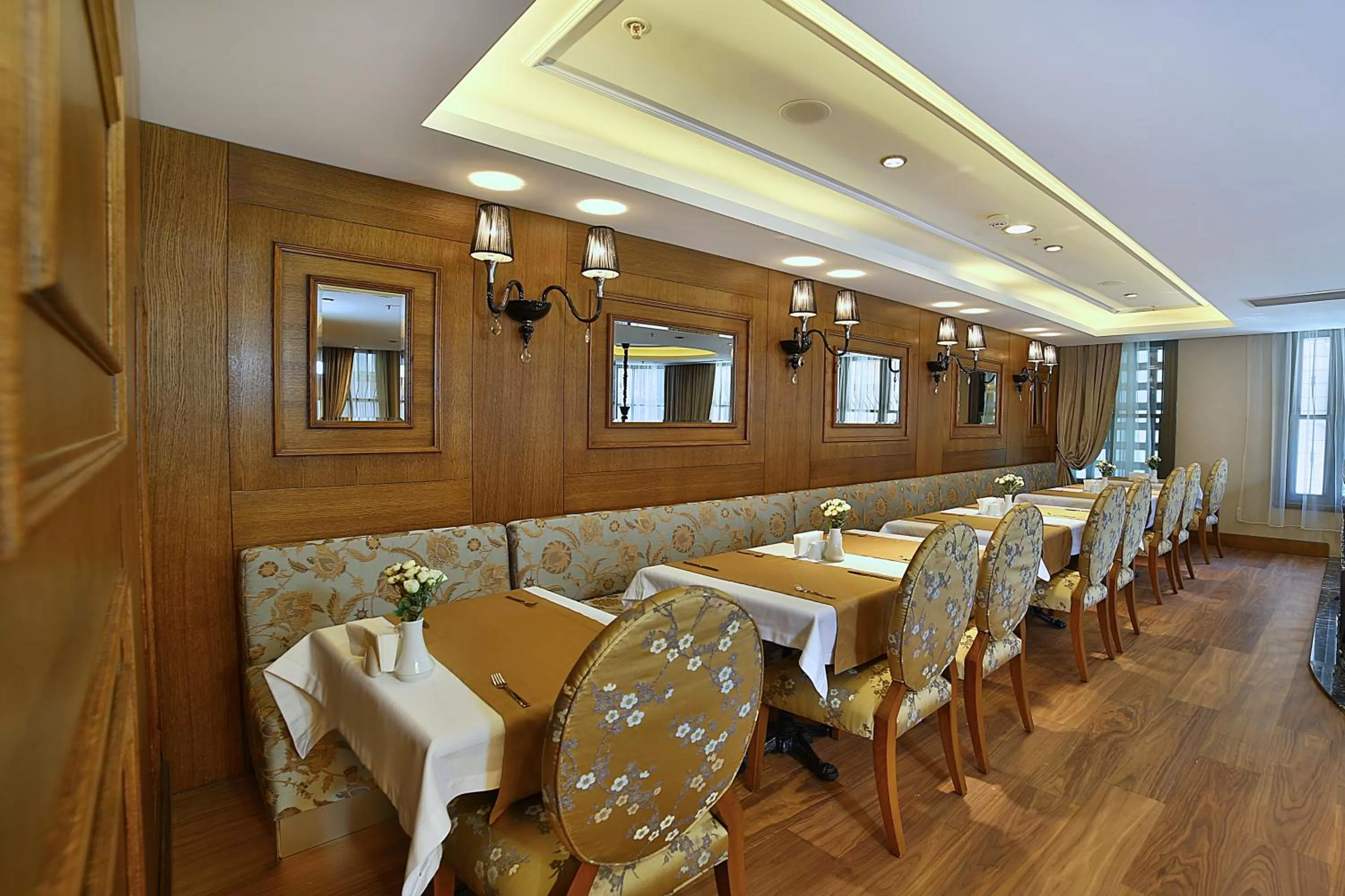 Banquet/Function facilities in Adelmar Hotel Istanbul Sisli