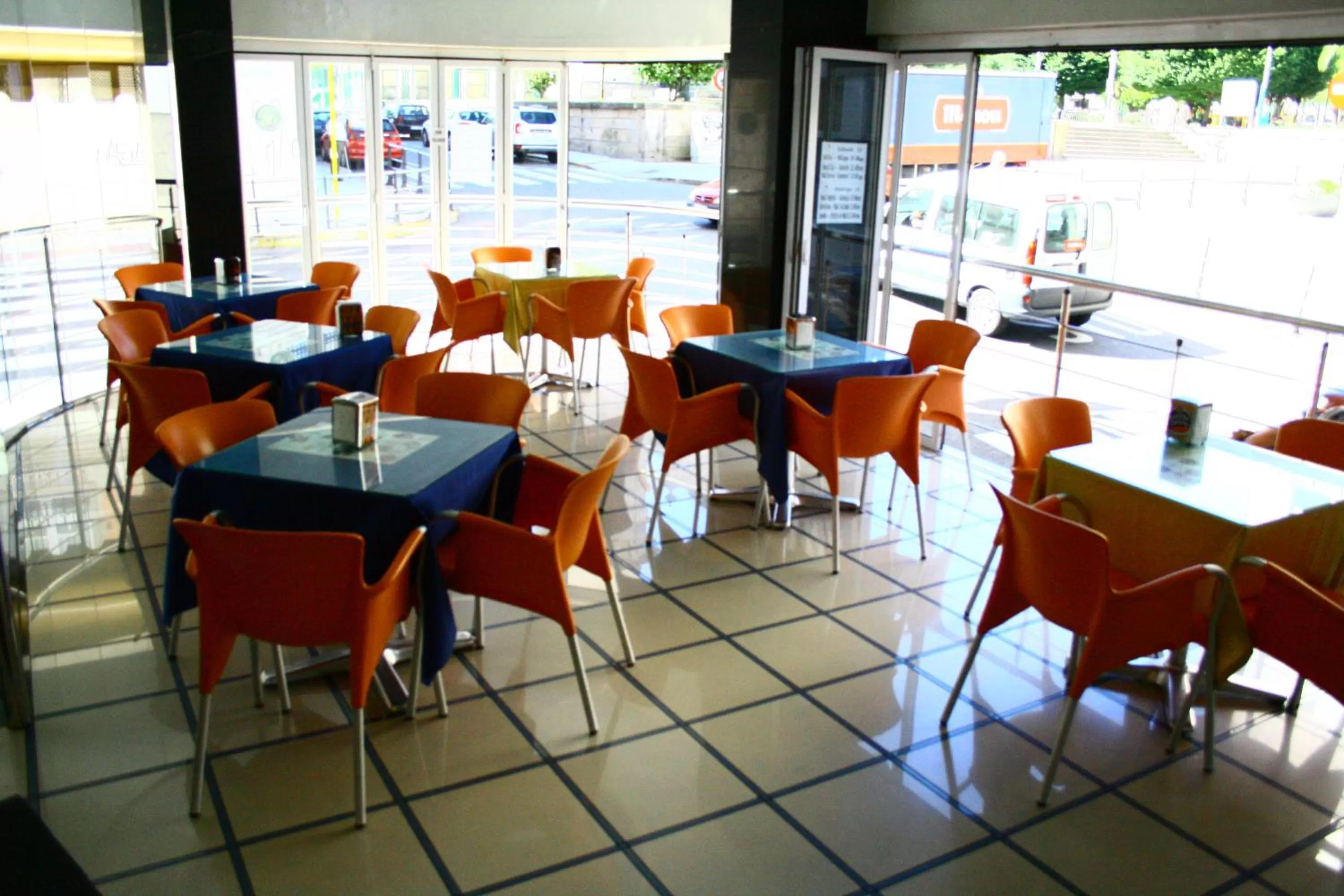 Lounge or bar in Hotel Villa de Marin