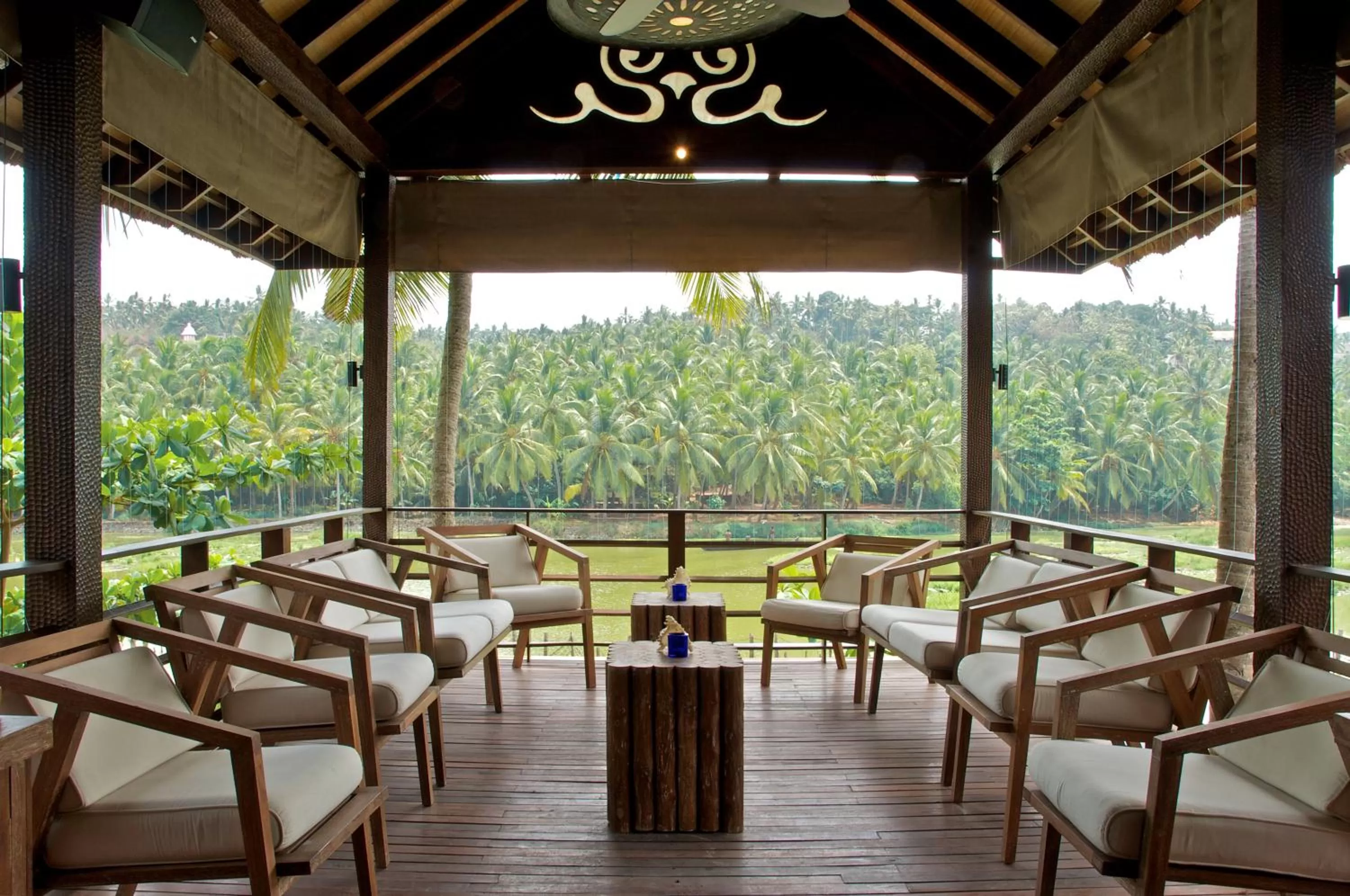 Restaurant/places to eat in Taj Green Cove Resort and Spa Kovalam