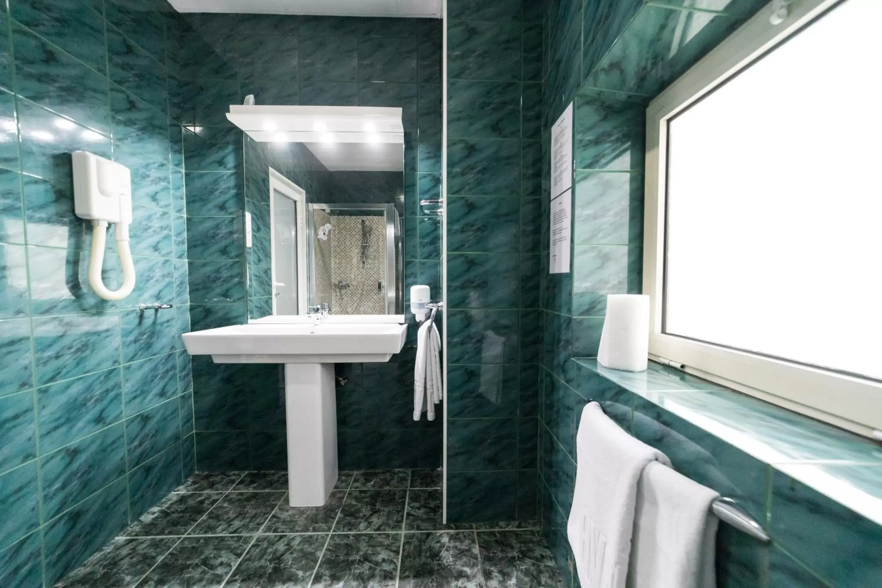 Queen Suite with Sea View in Avenue Palm Eforie - Avenue Hotels Queen Suite with Sea View in Avenue Palm Eforie - Avenue Hotels