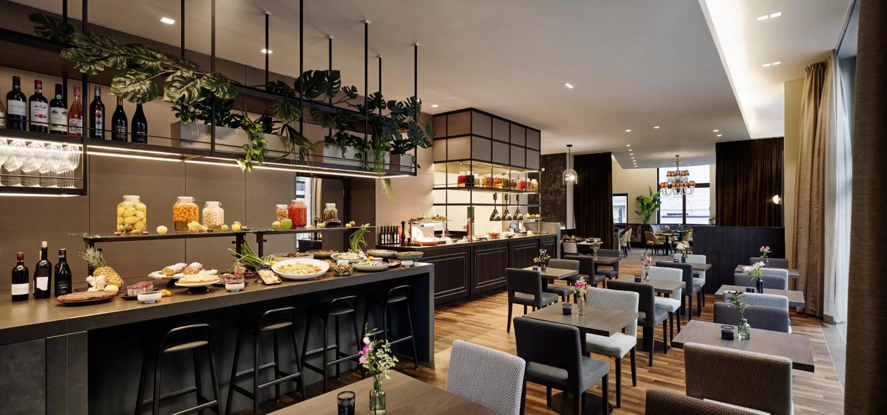 Restaurant/places to eat in Steigenberger Hotel Herrenhof