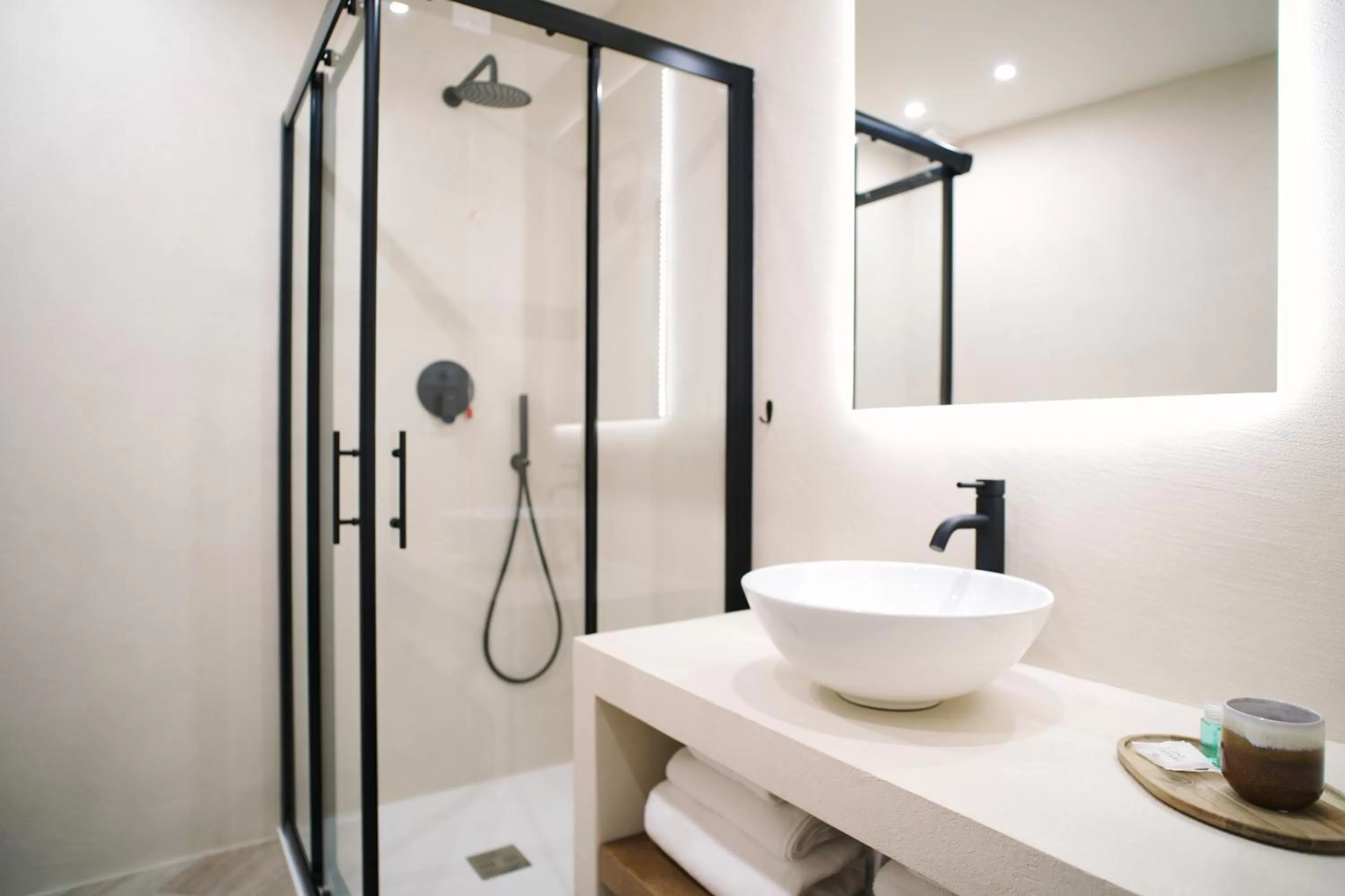 Shower in Casa Marinari