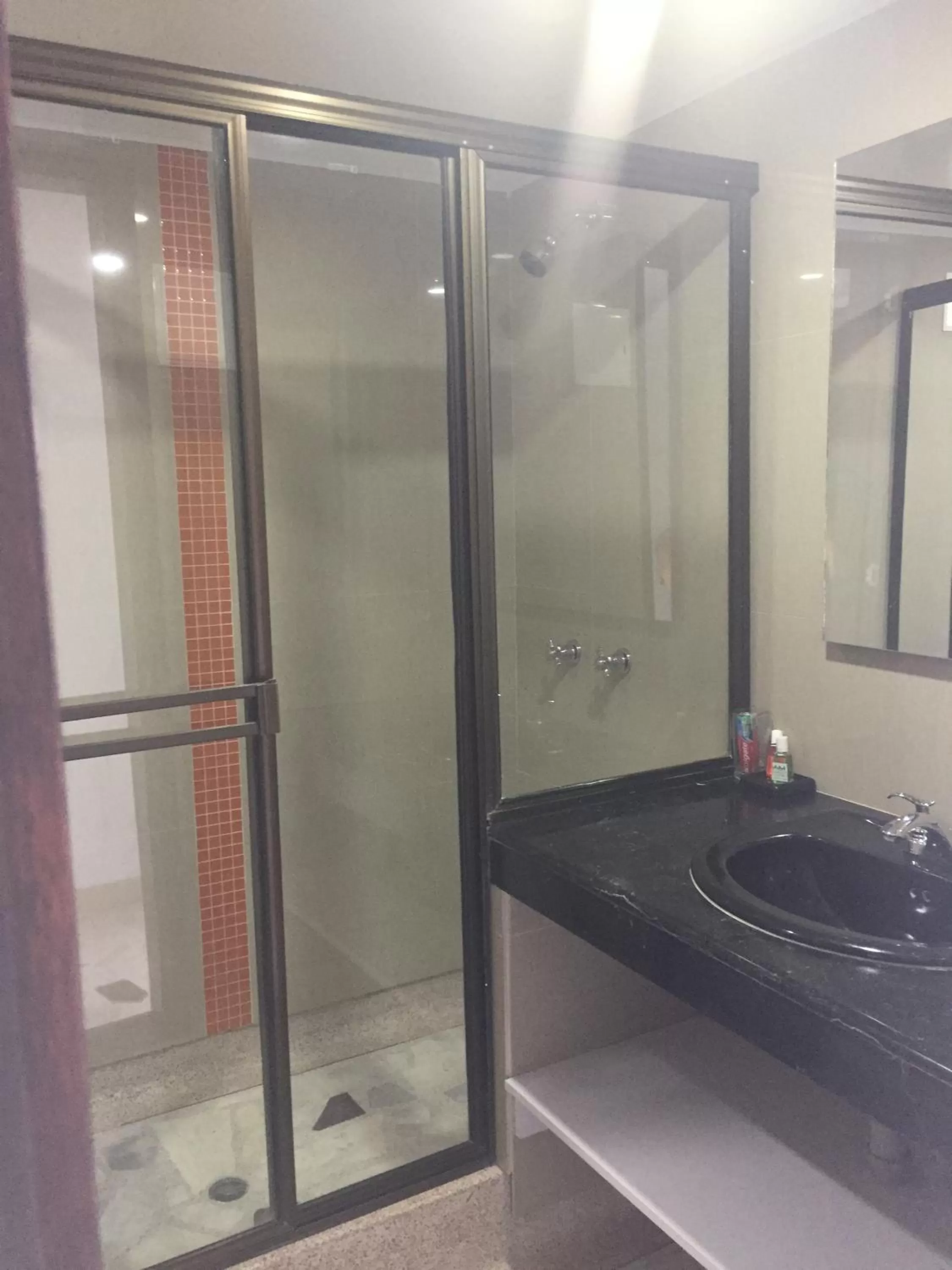 Bathroom in Hotel Garden City Boutique