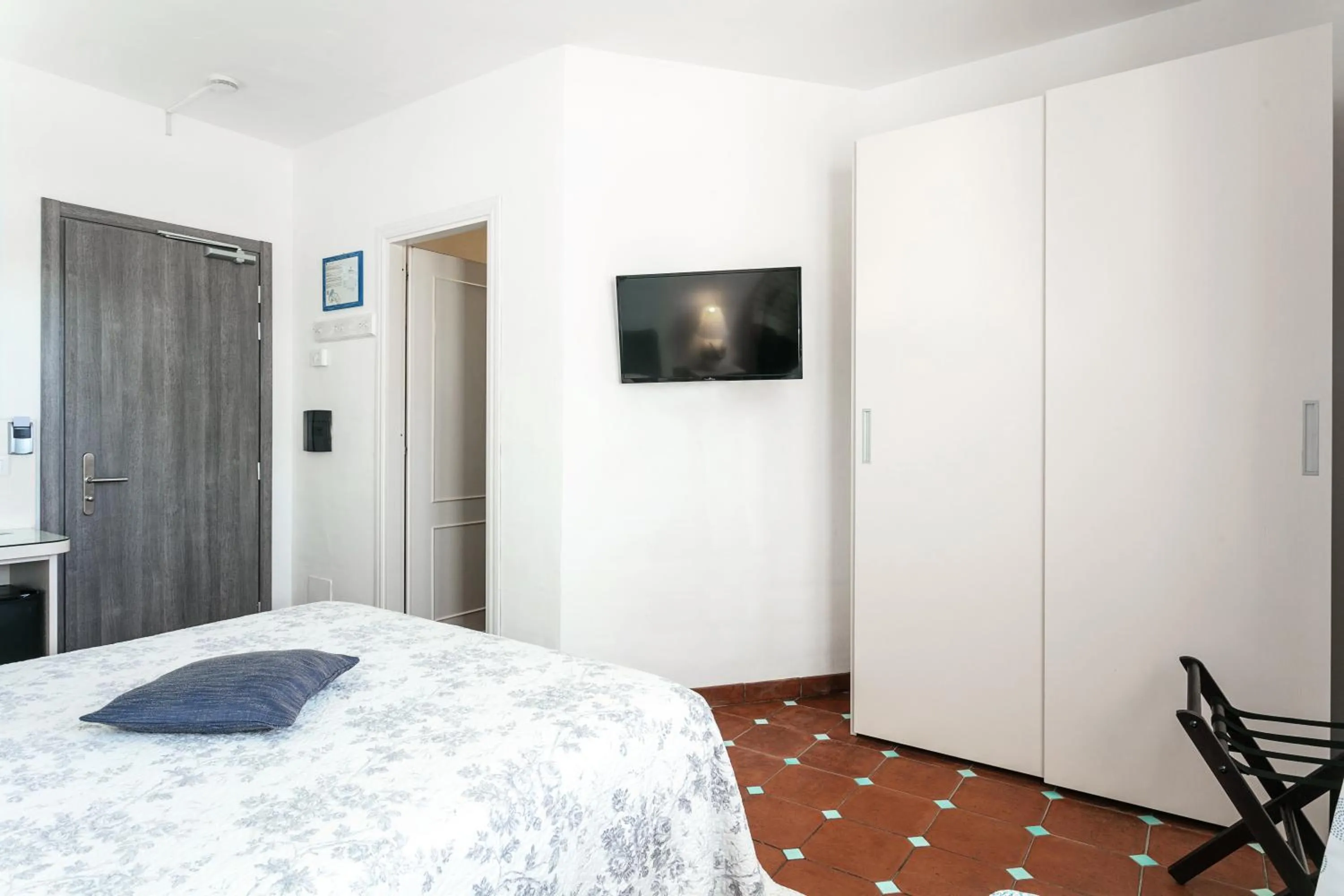 Bed in Hotel Stefania Boutique Hotel by the Beach