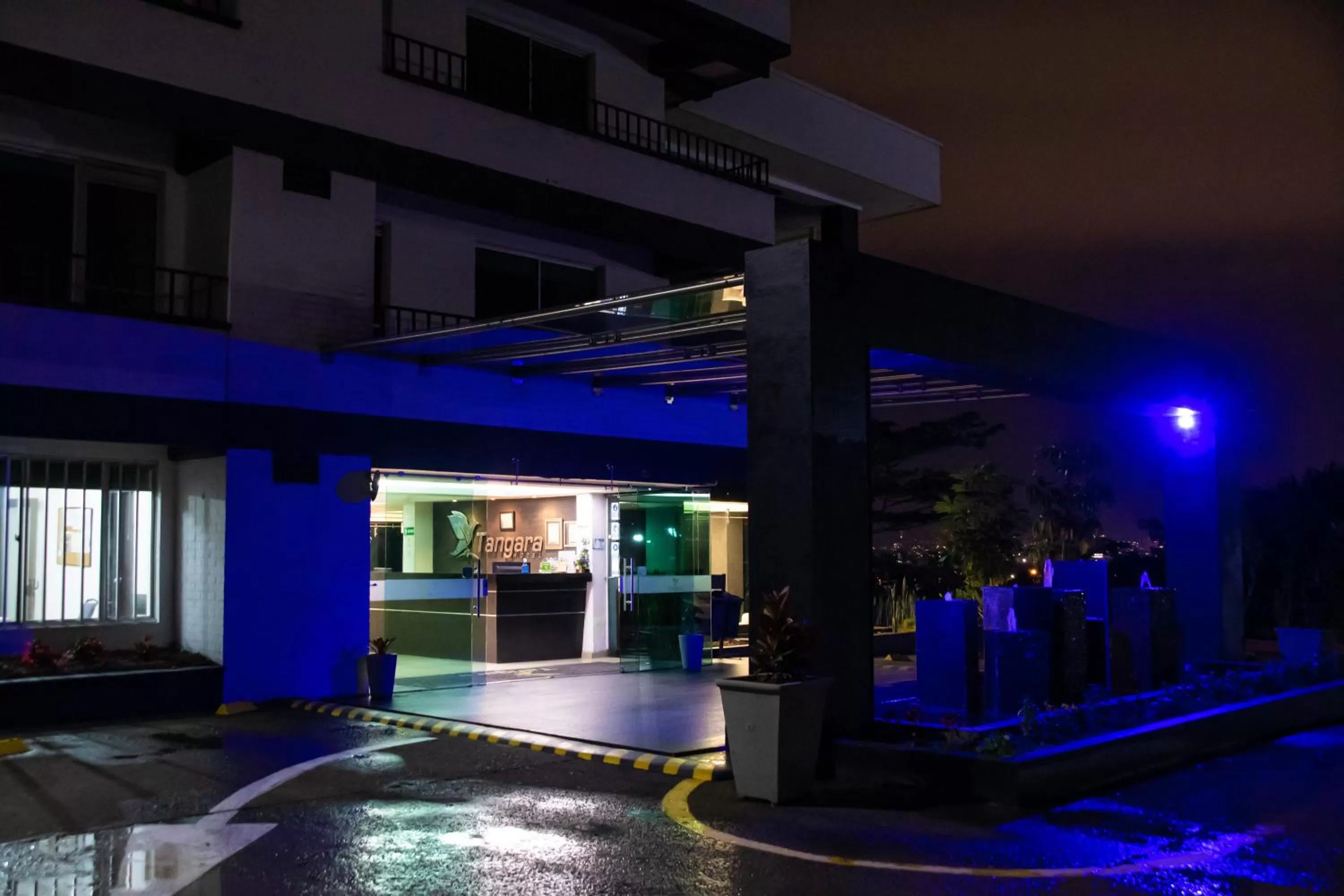 Facade/entrance in Hotel Tangara