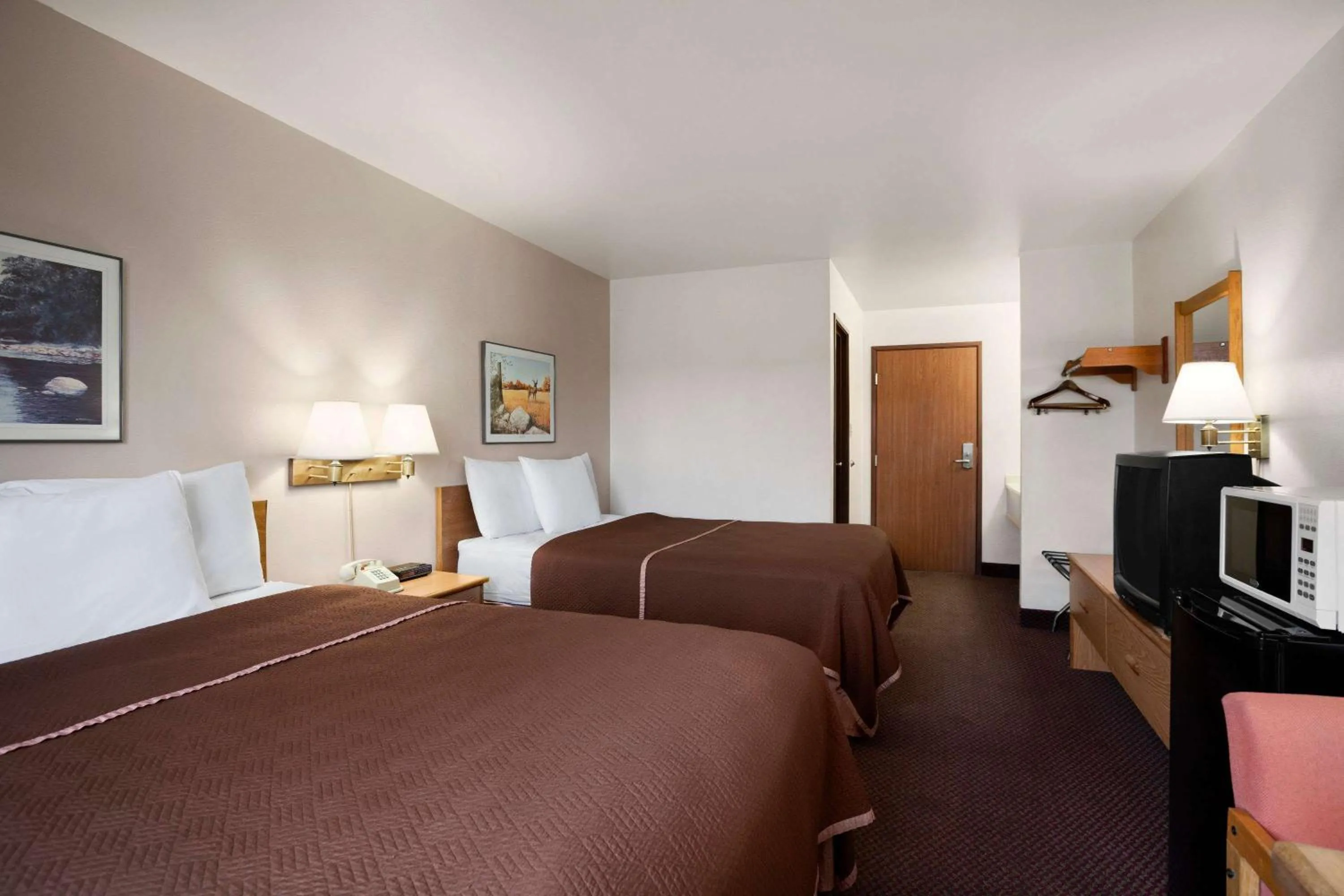 Photo of the whole room, Bed in Travelodge by Wyndham Elko NV