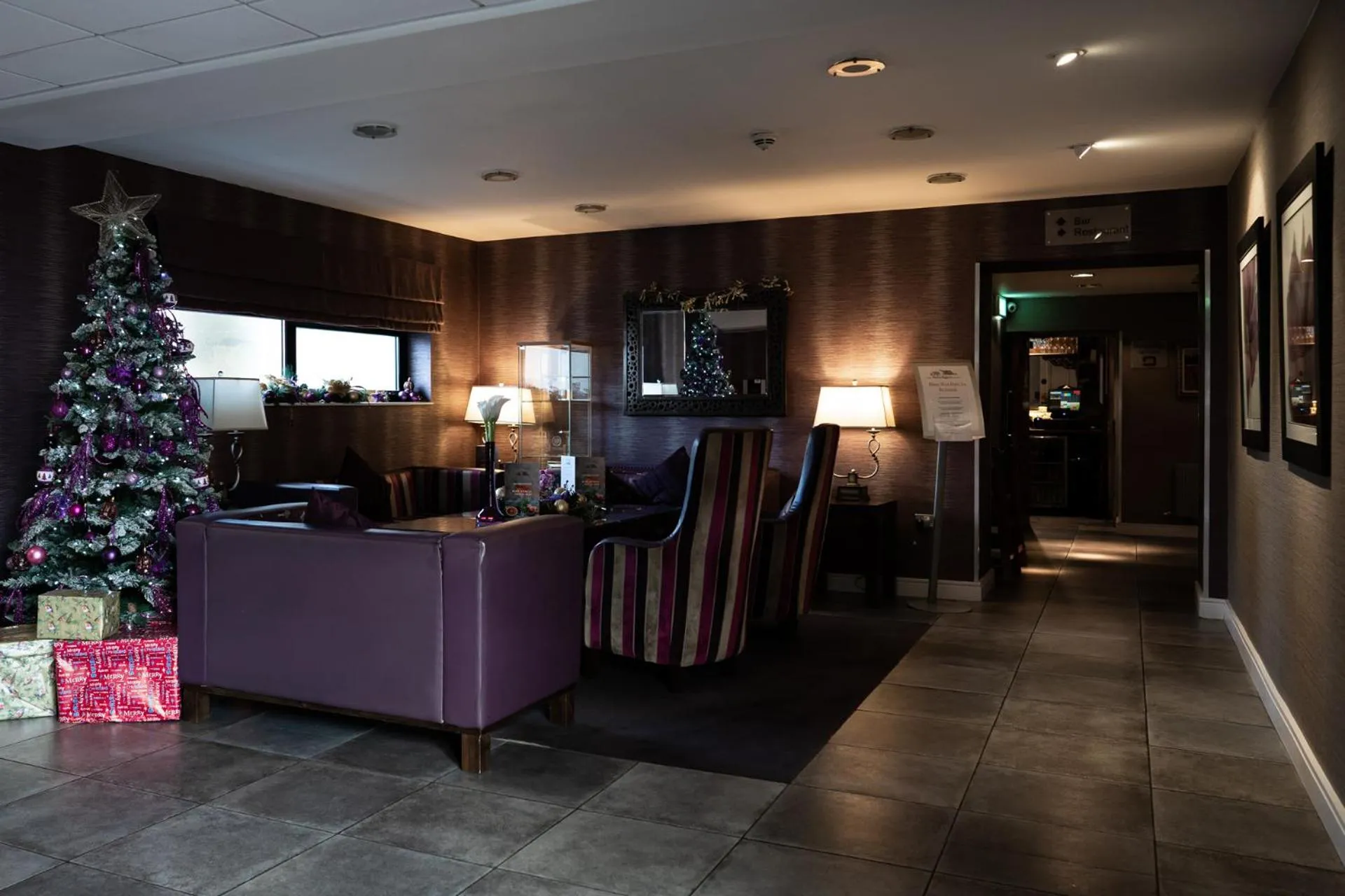 Lobby or reception in Ballyrobin Hotel