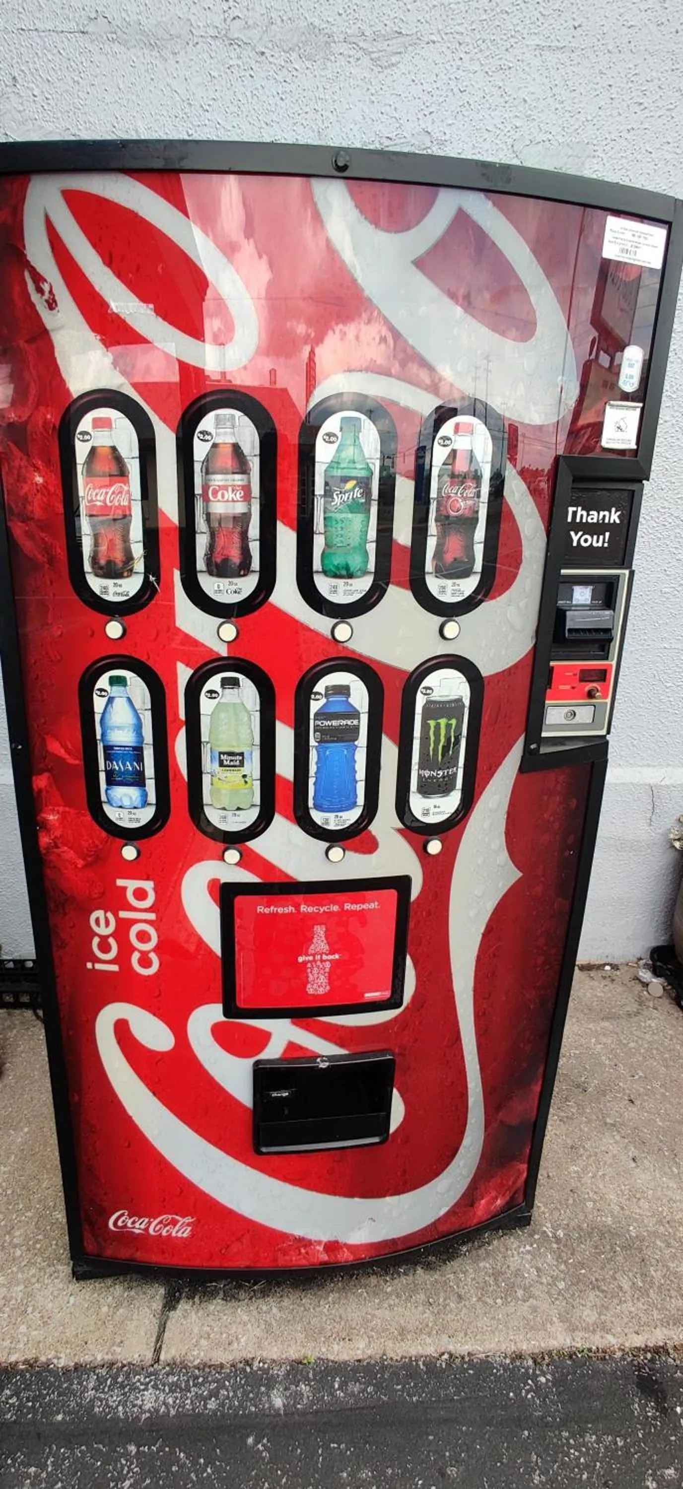 Drinks in Cedar Cove