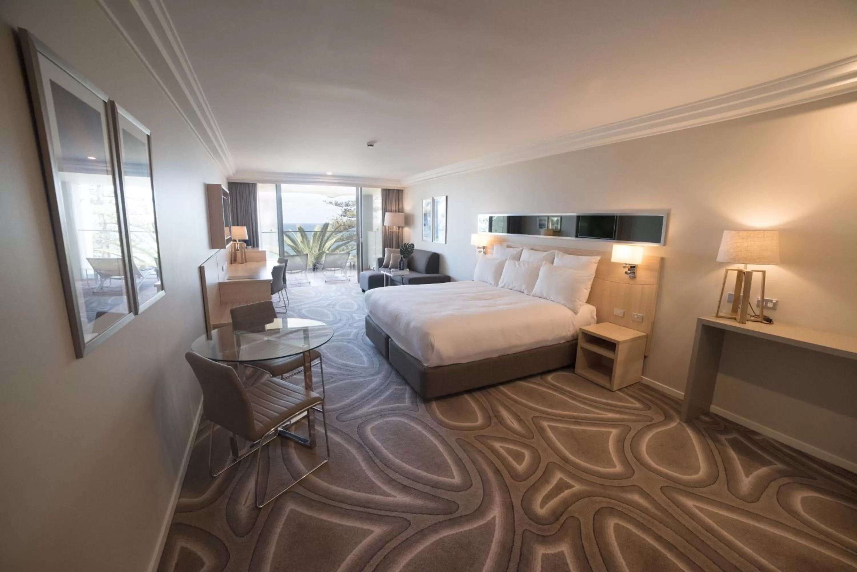 Photo of the whole room, Bed in Novotel Wollongong Northbeach