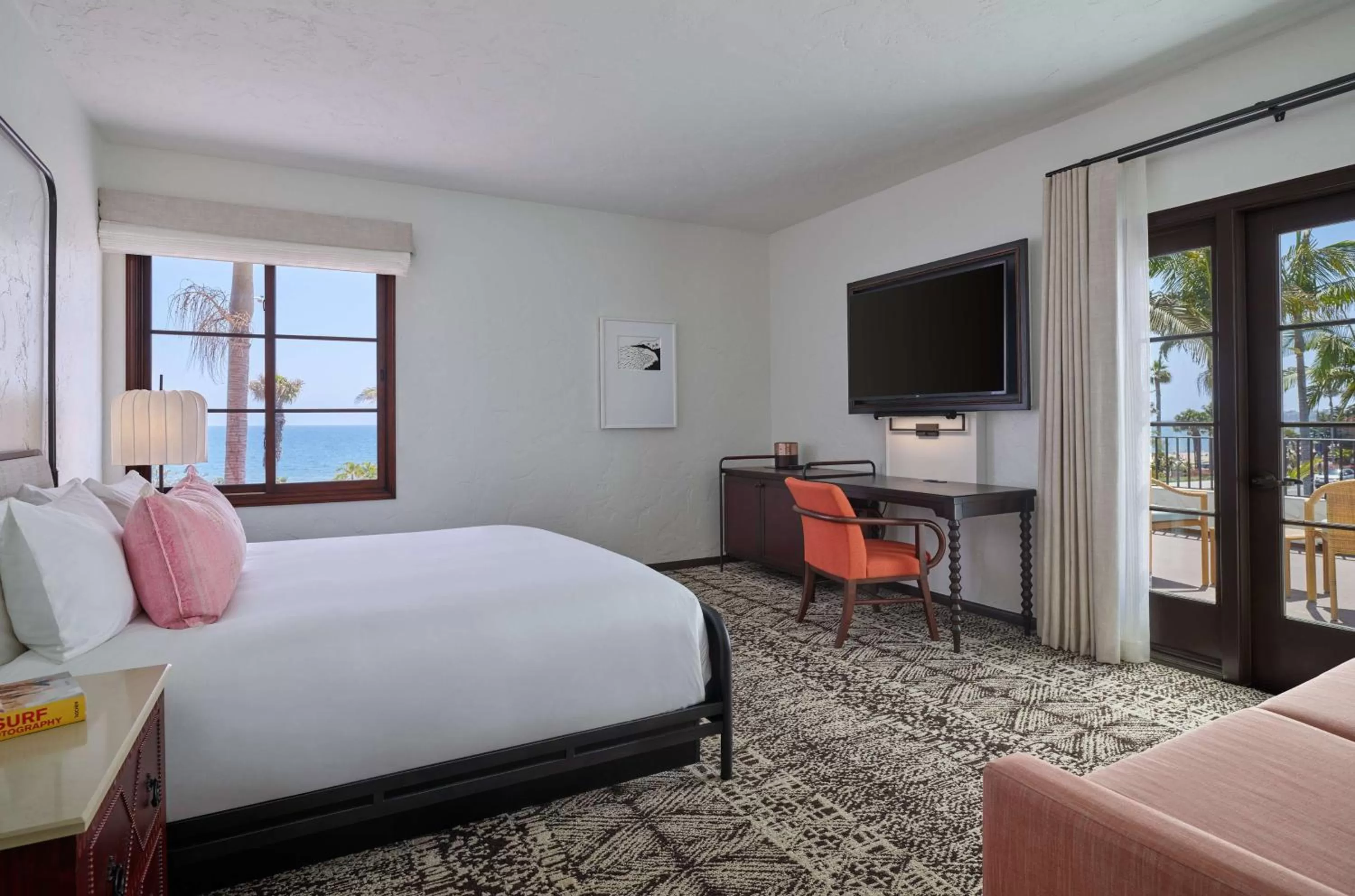 Photo of the whole room, Bed in Mar Monte Hotel, in The Unbound Collection by Hyatt