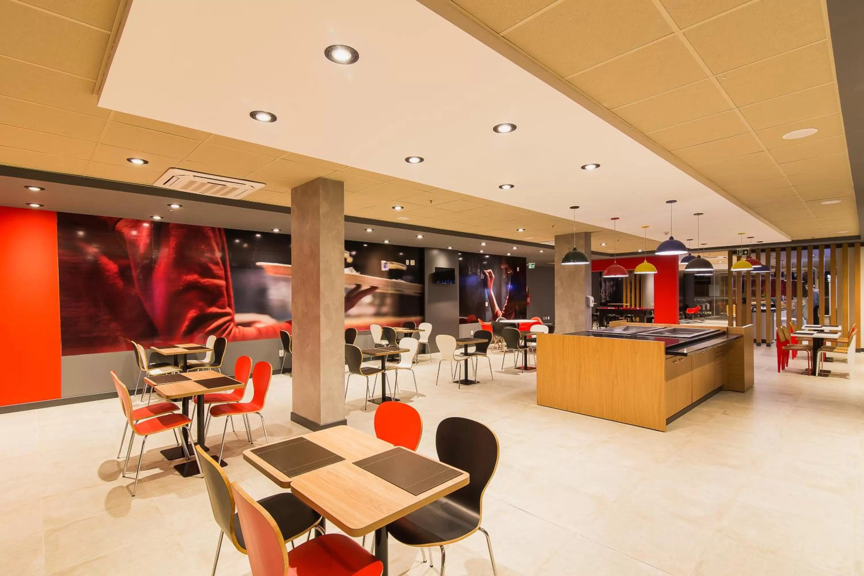 Restaurant/places to eat in ibis Erechim