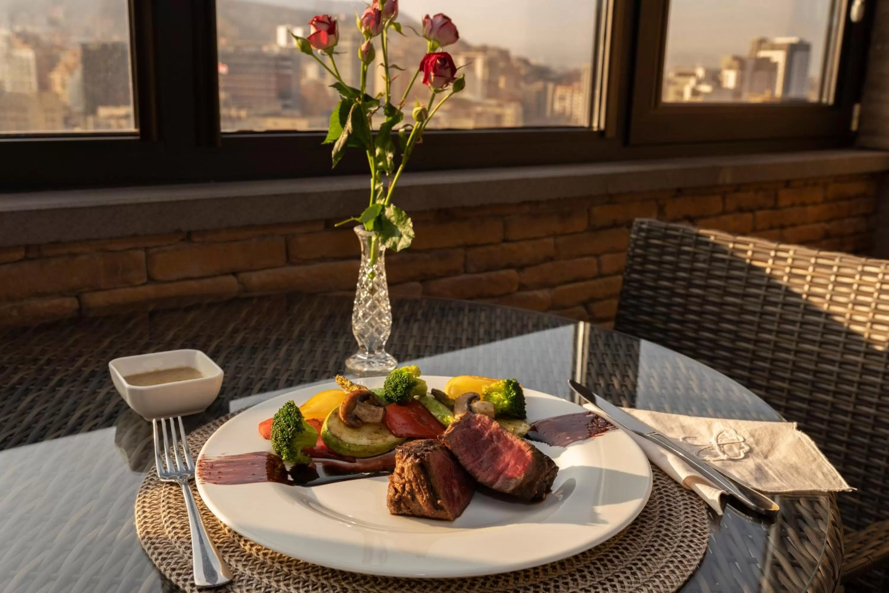 Restaurant/places to eat in Reed Hotel Tbilisi