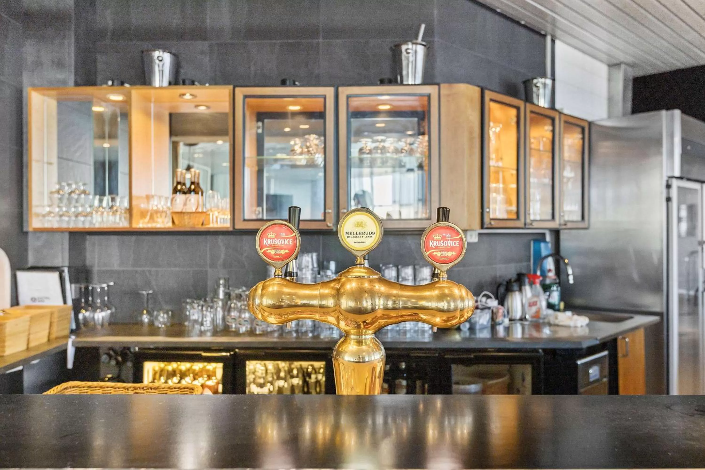 Lounge or bar in Best Western Eurostop Orebro