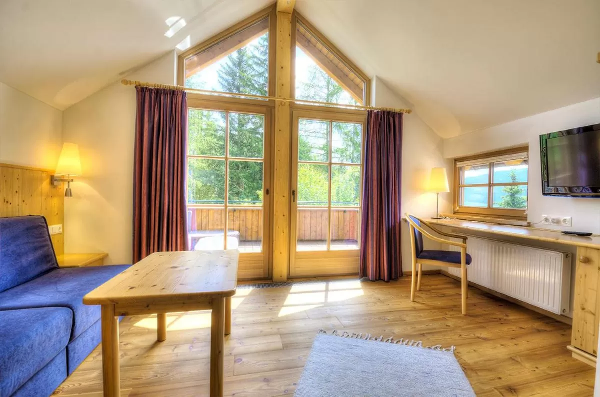 Living room in Hotel Häuserl im Wald