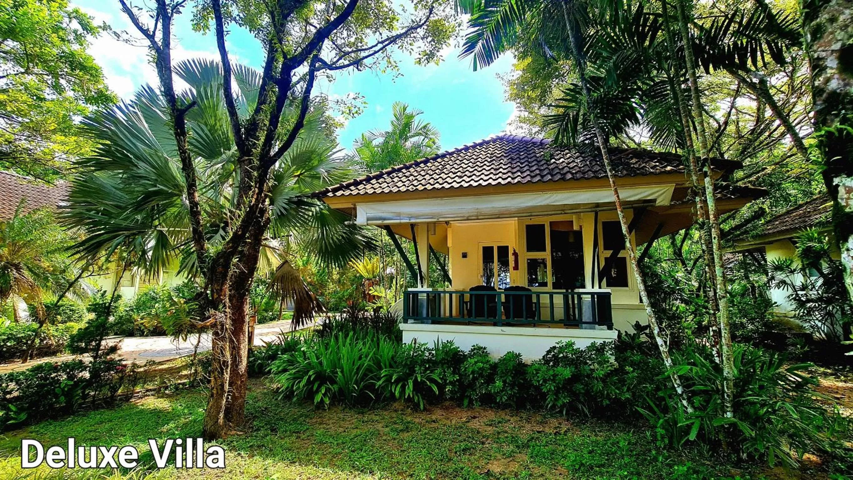 Property building in Baan Khaolak Beach Resort