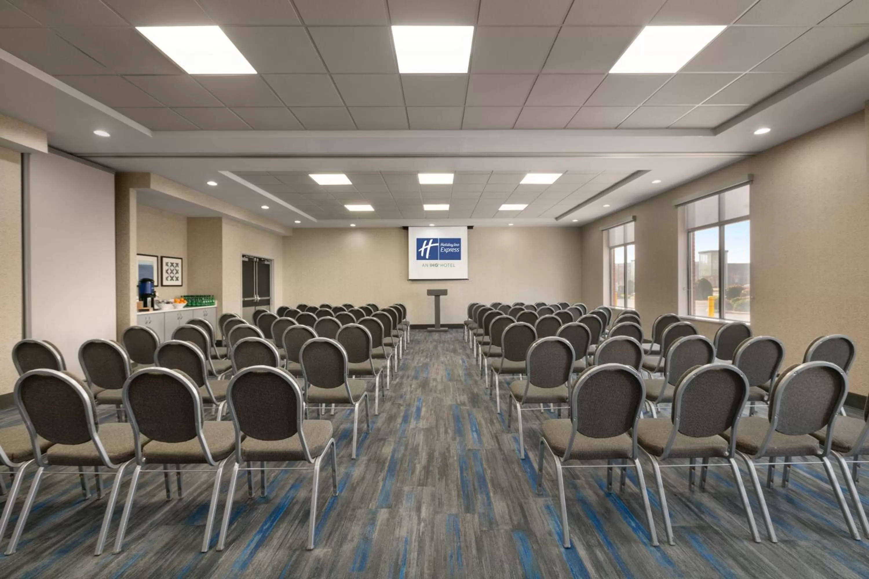 Meeting/conference room in Holiday Inn Express Hotel & Suites Norfolk Airport by IHG