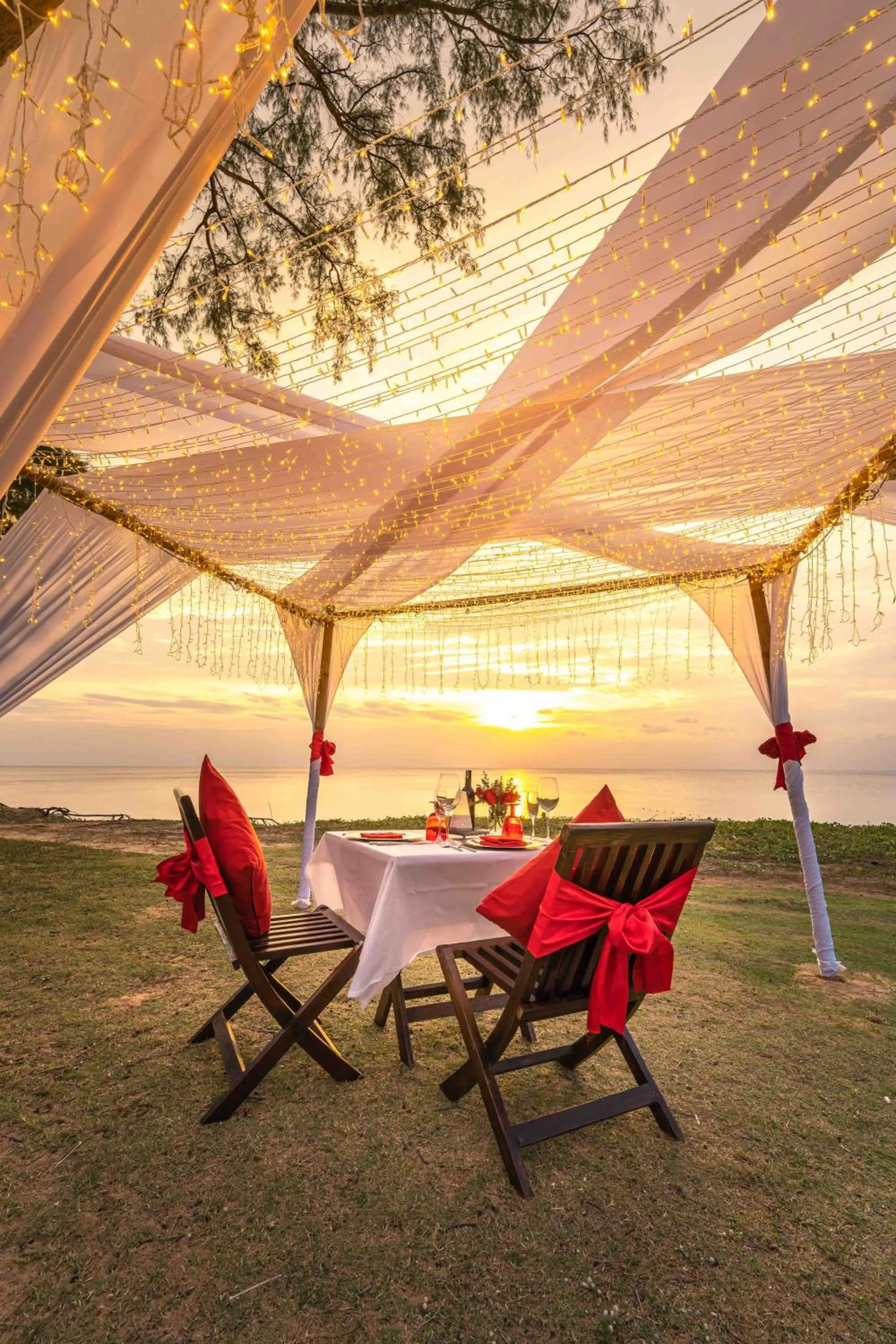 Dining area in JW Marriott Phuket Resort and Spa