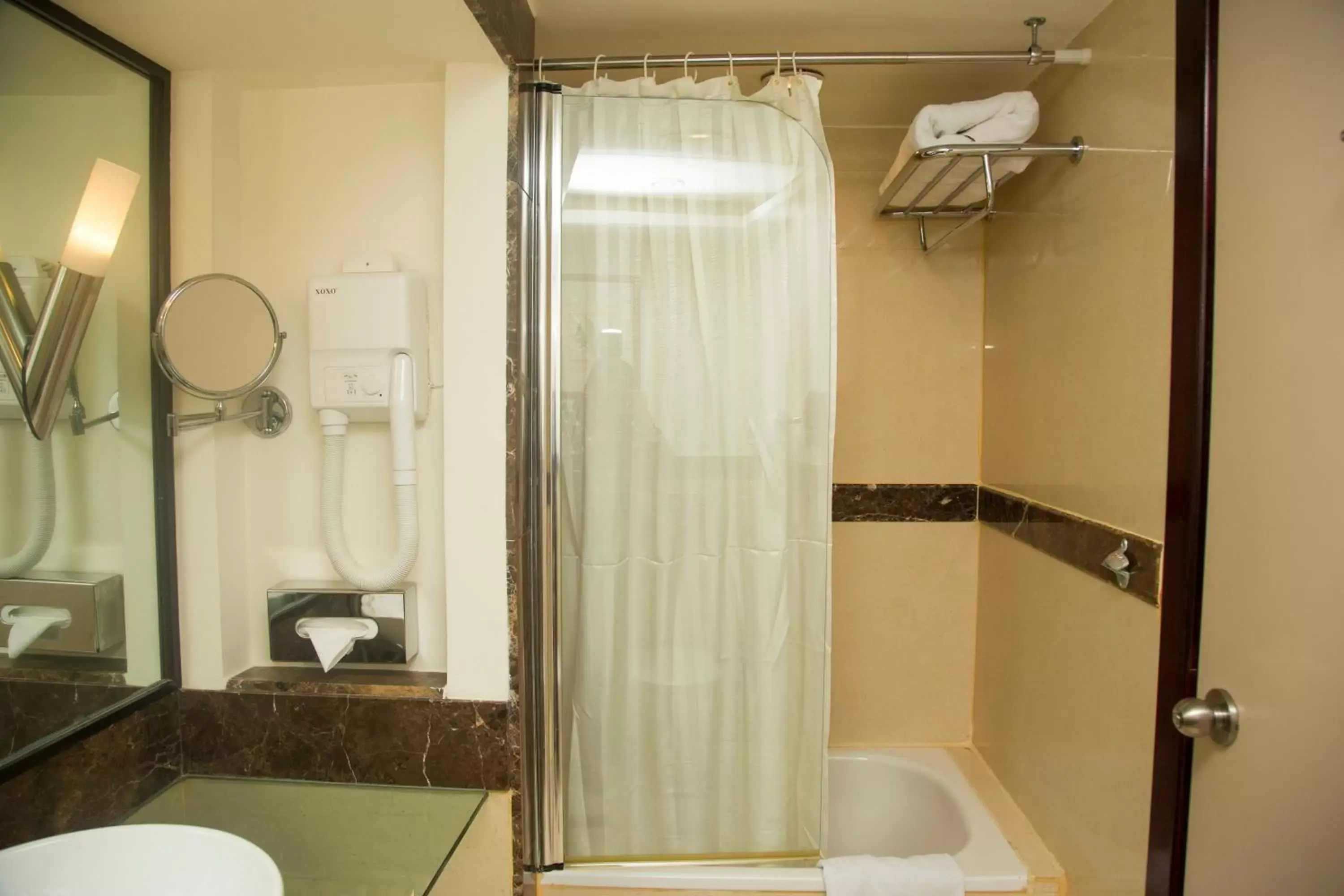 Deluxe Twin Room in Marco Polo Hotel Deluxe Twin Room in Marco Polo Hotel