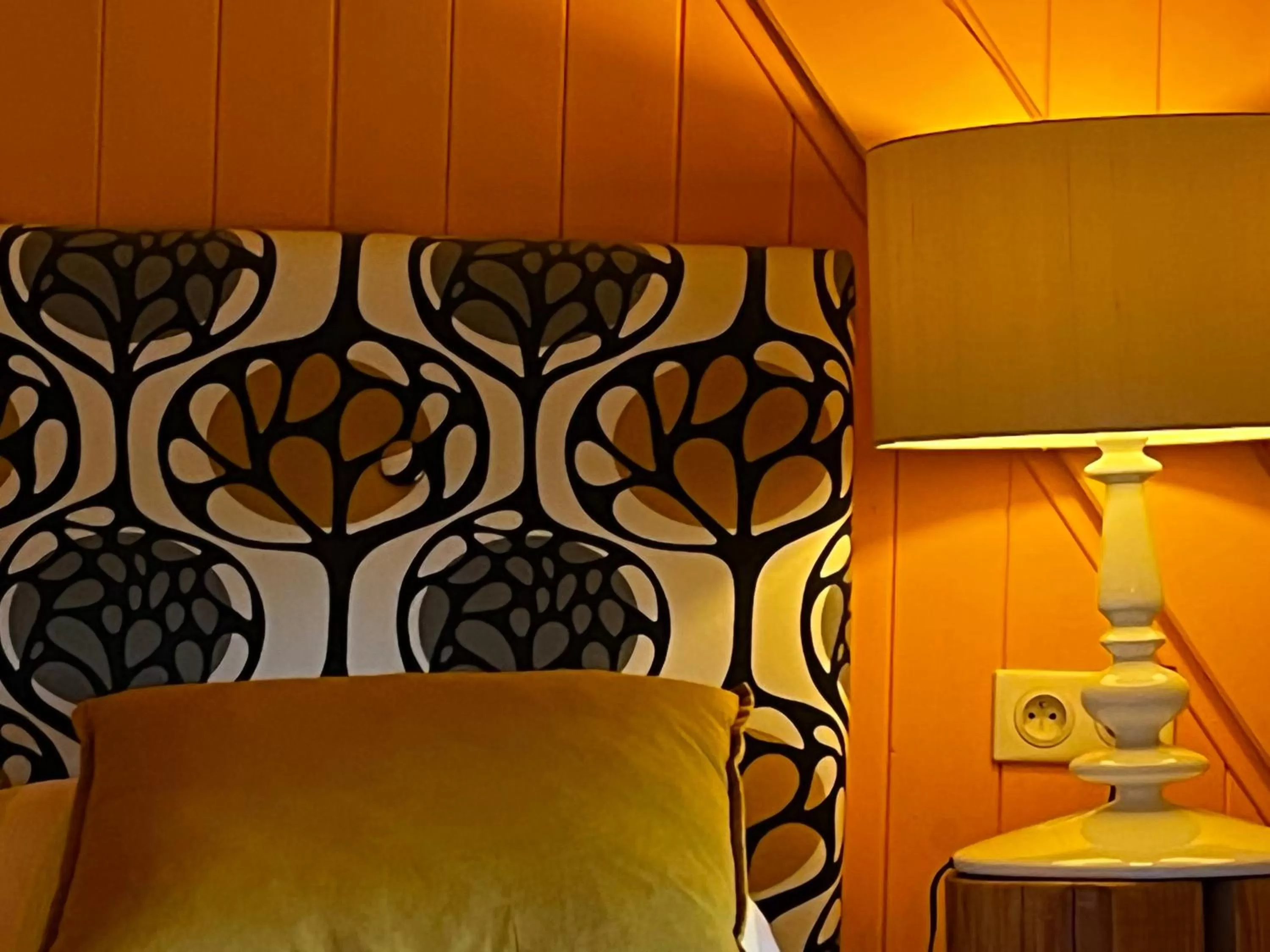 Bed in Art et Création