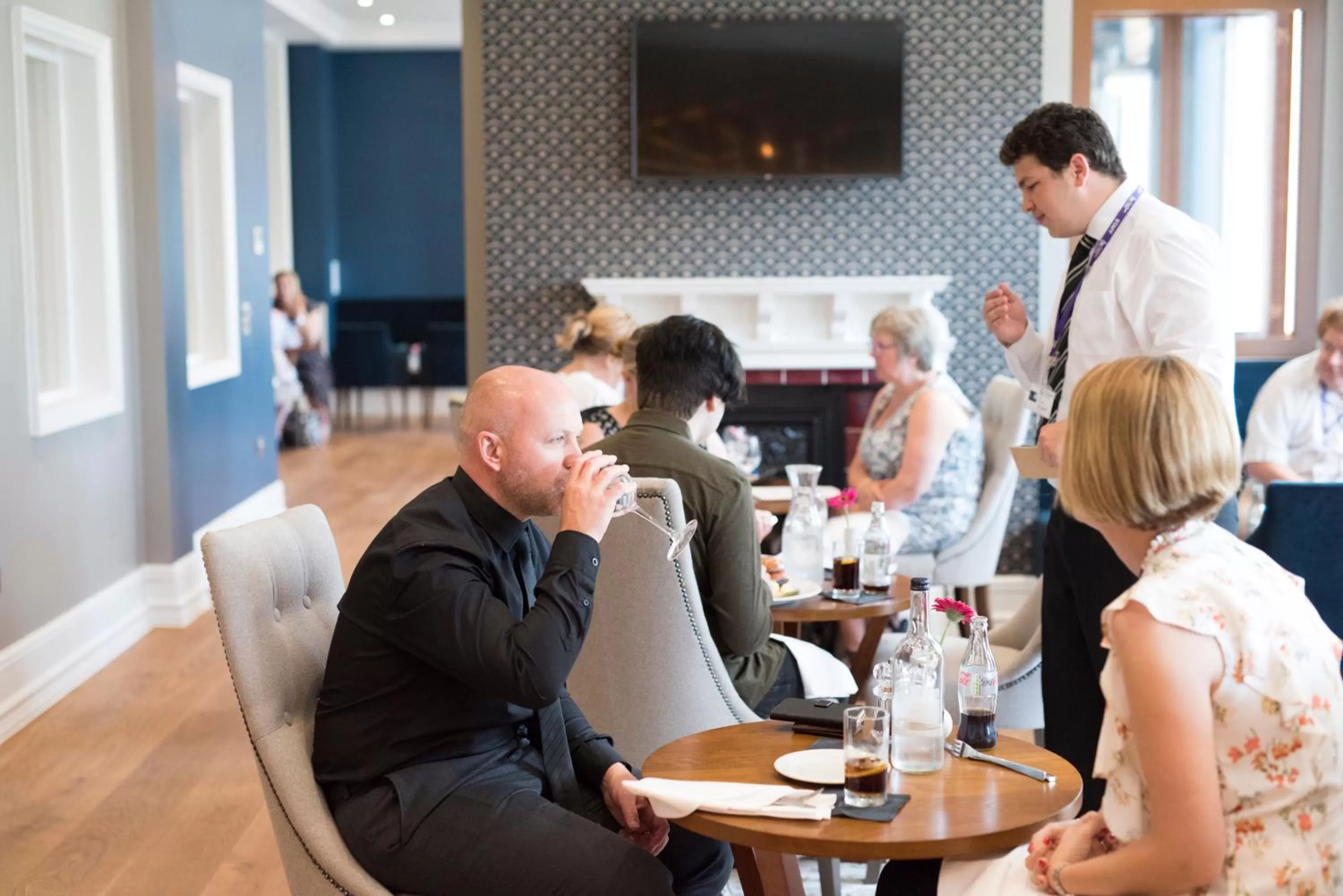 Lounge or bar in Yarrow Hotel