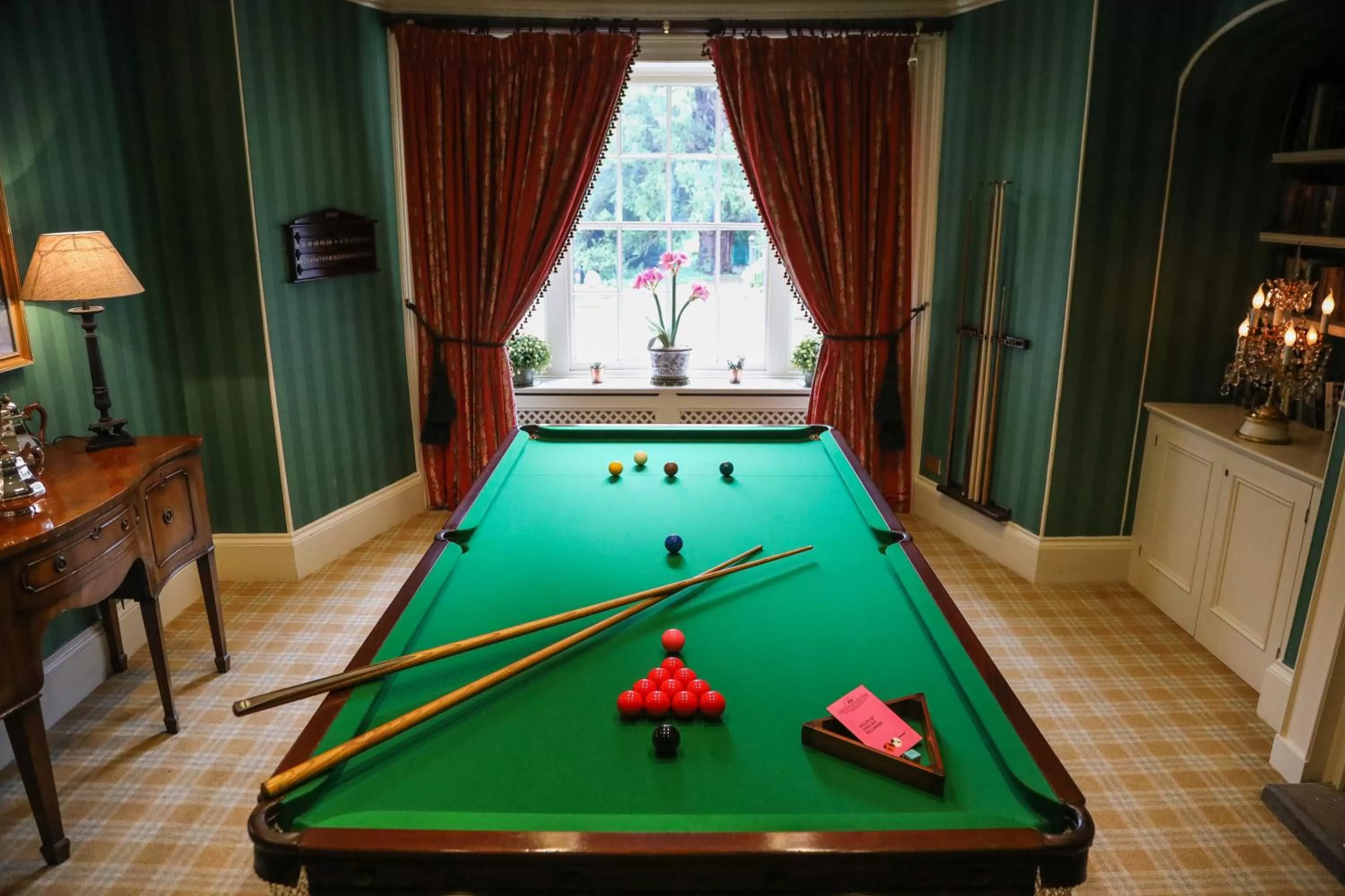 Billiard in The Eastbury & Spa