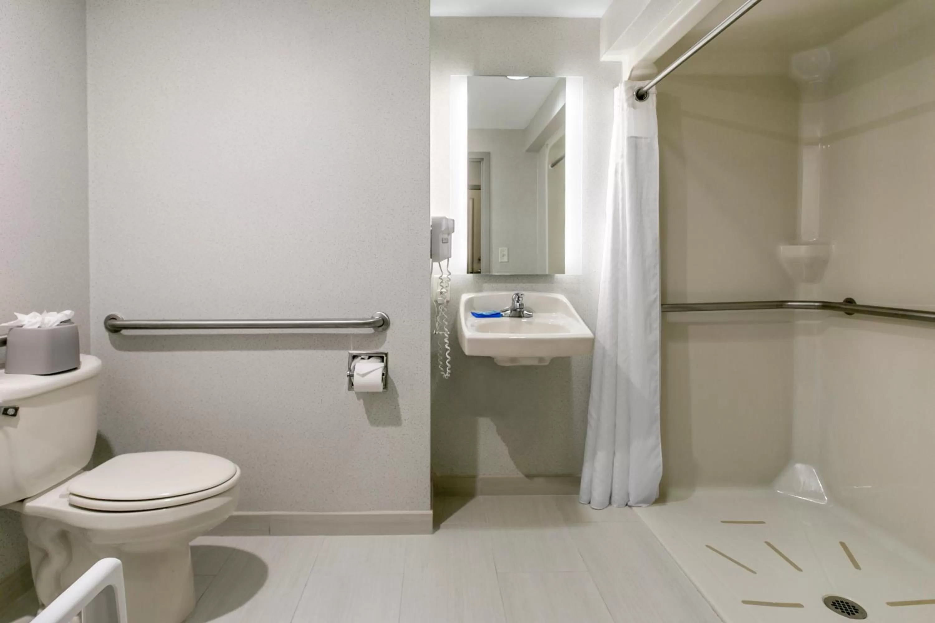 Photo of the whole room in Holiday Inn Express Mount Arlington by IHG