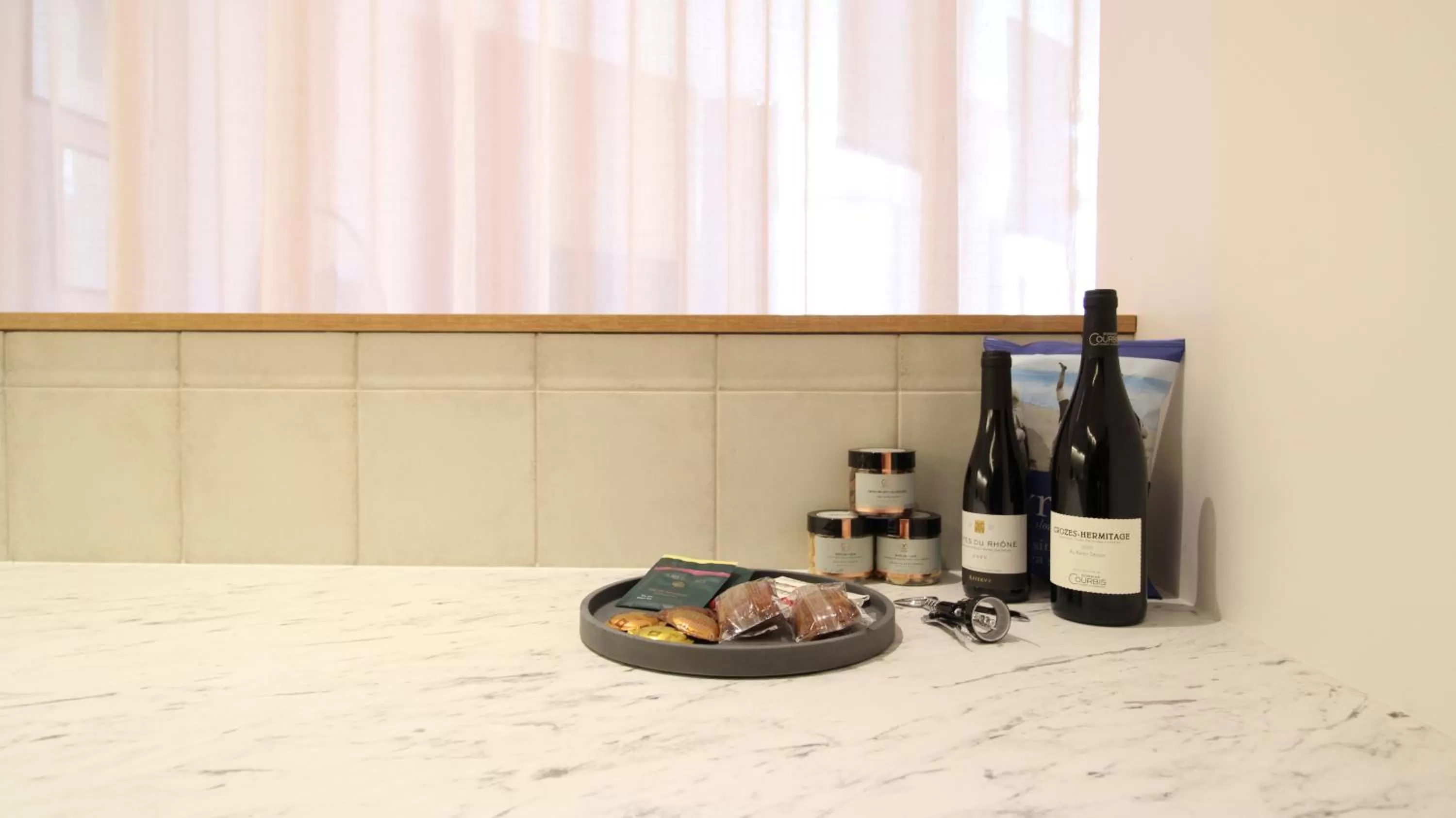 Food and drinks in MiHotel Sala