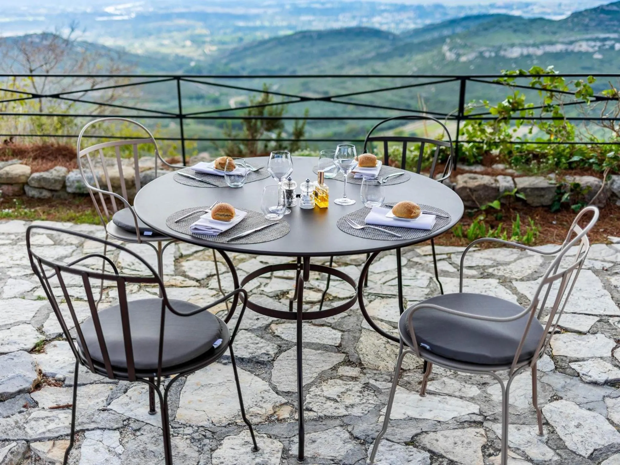 Balcony/Terrace in Garrigae Abbaye de Sainte Croix