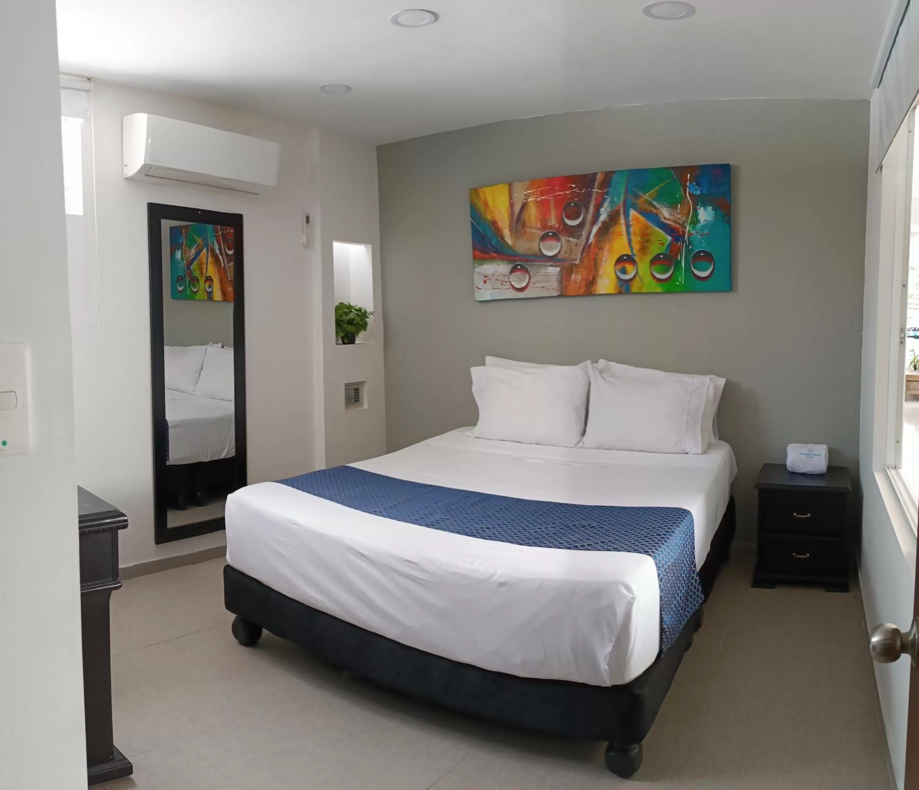 Bed in Hotel Travelers Sport