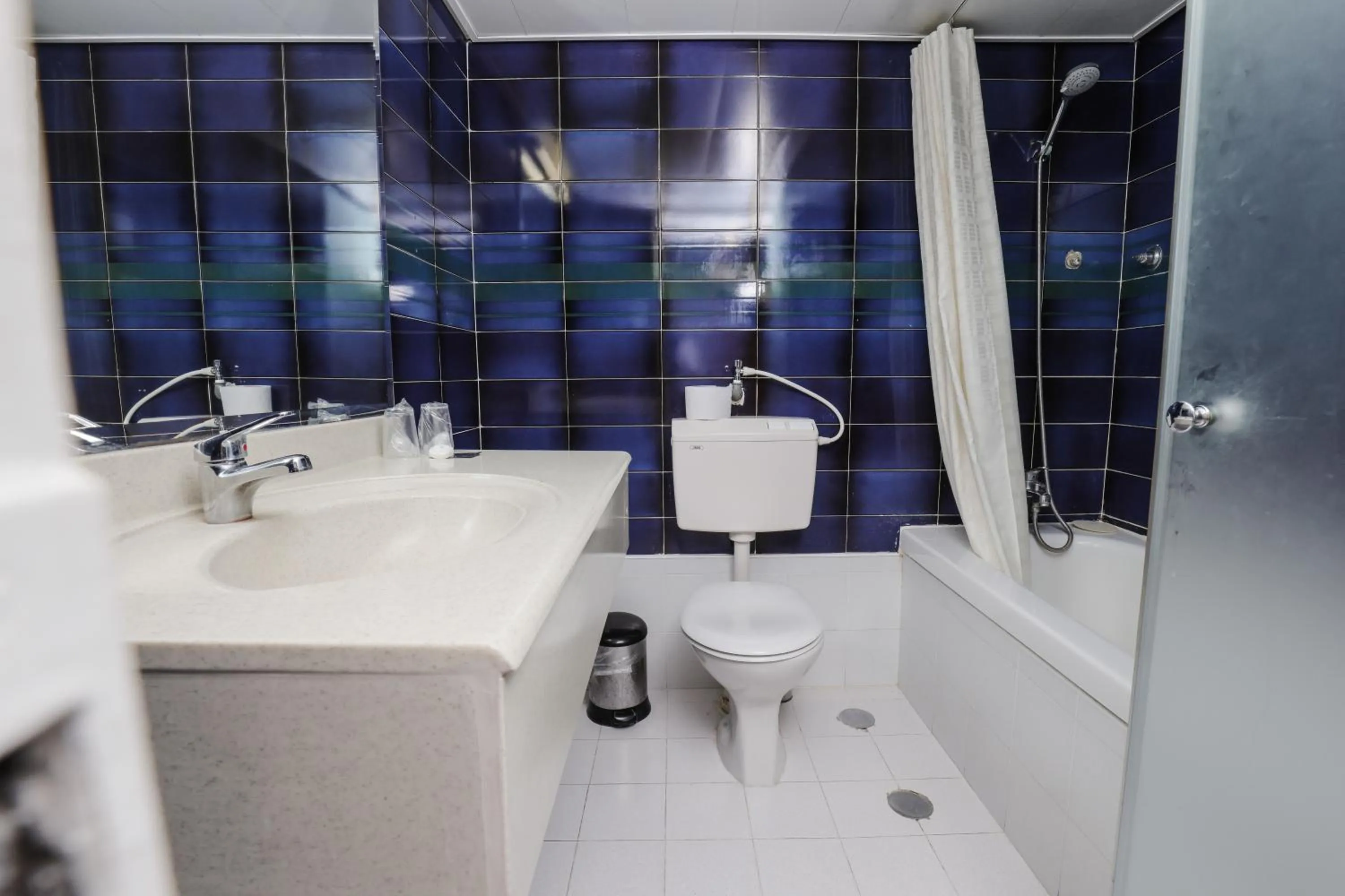 Toilet in Tabar Hotel