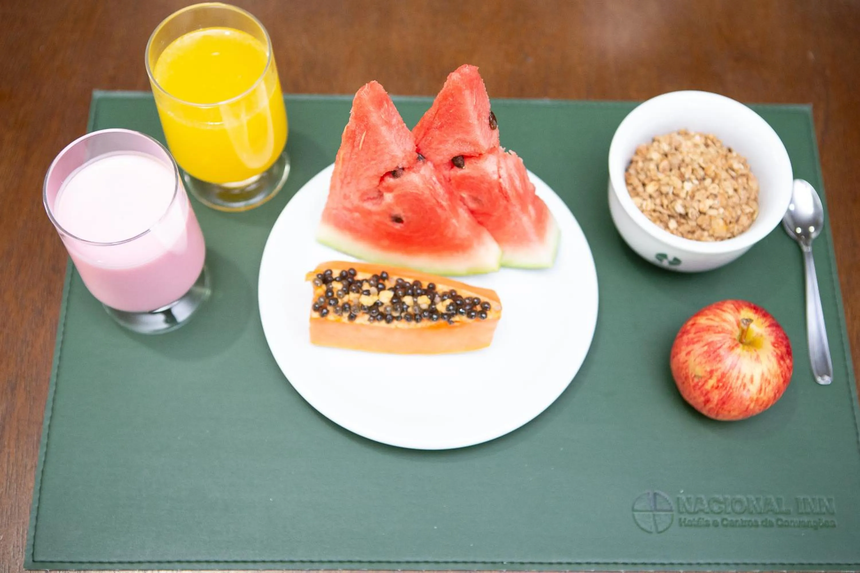 Food and drinks in Hotel Nacional Inn Poços de Caldas - Lazer completo e Gastronomia no Centro