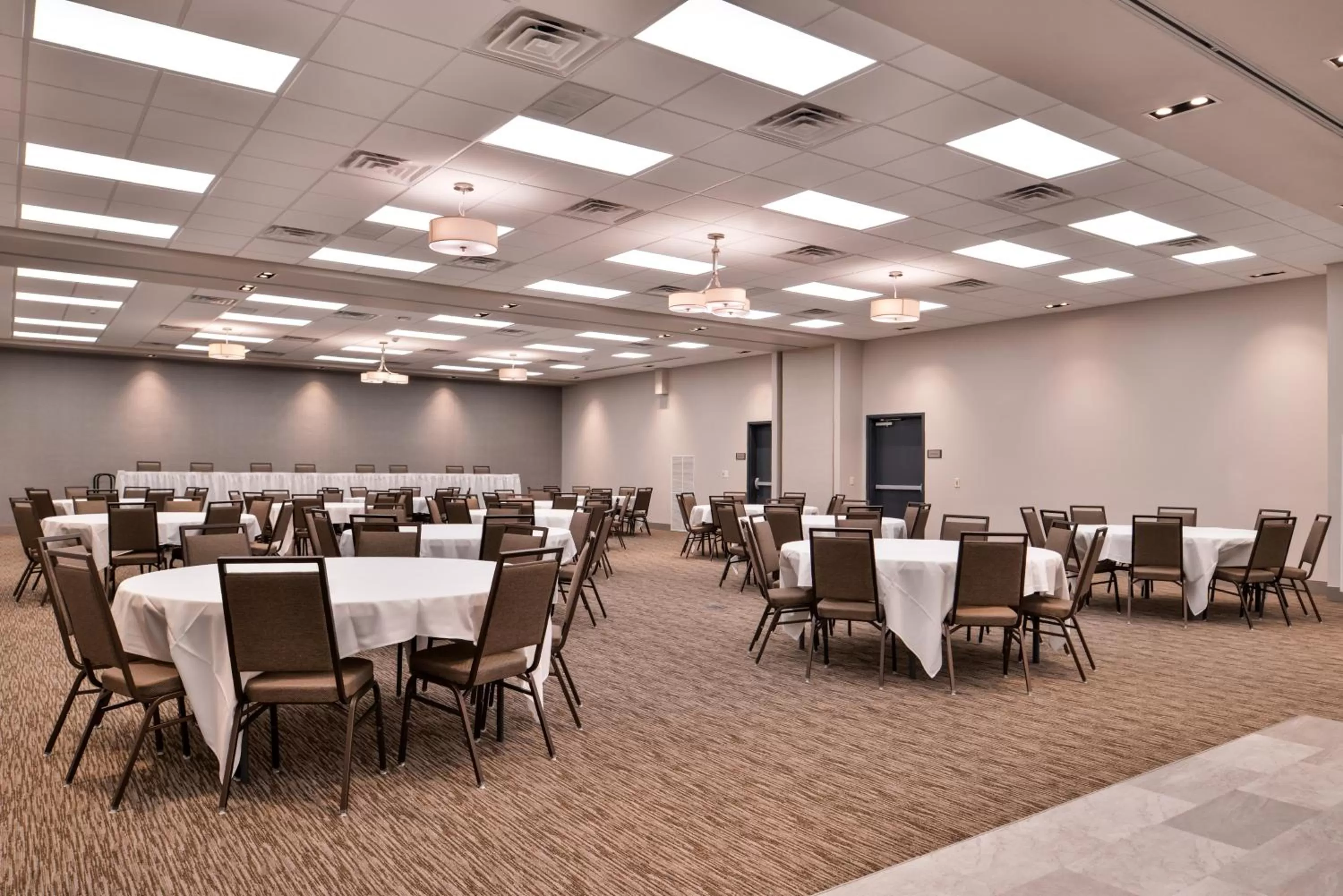 Banquet/Function facilities in Country Inn & Suites by Radisson, Ft Atkinson, WI