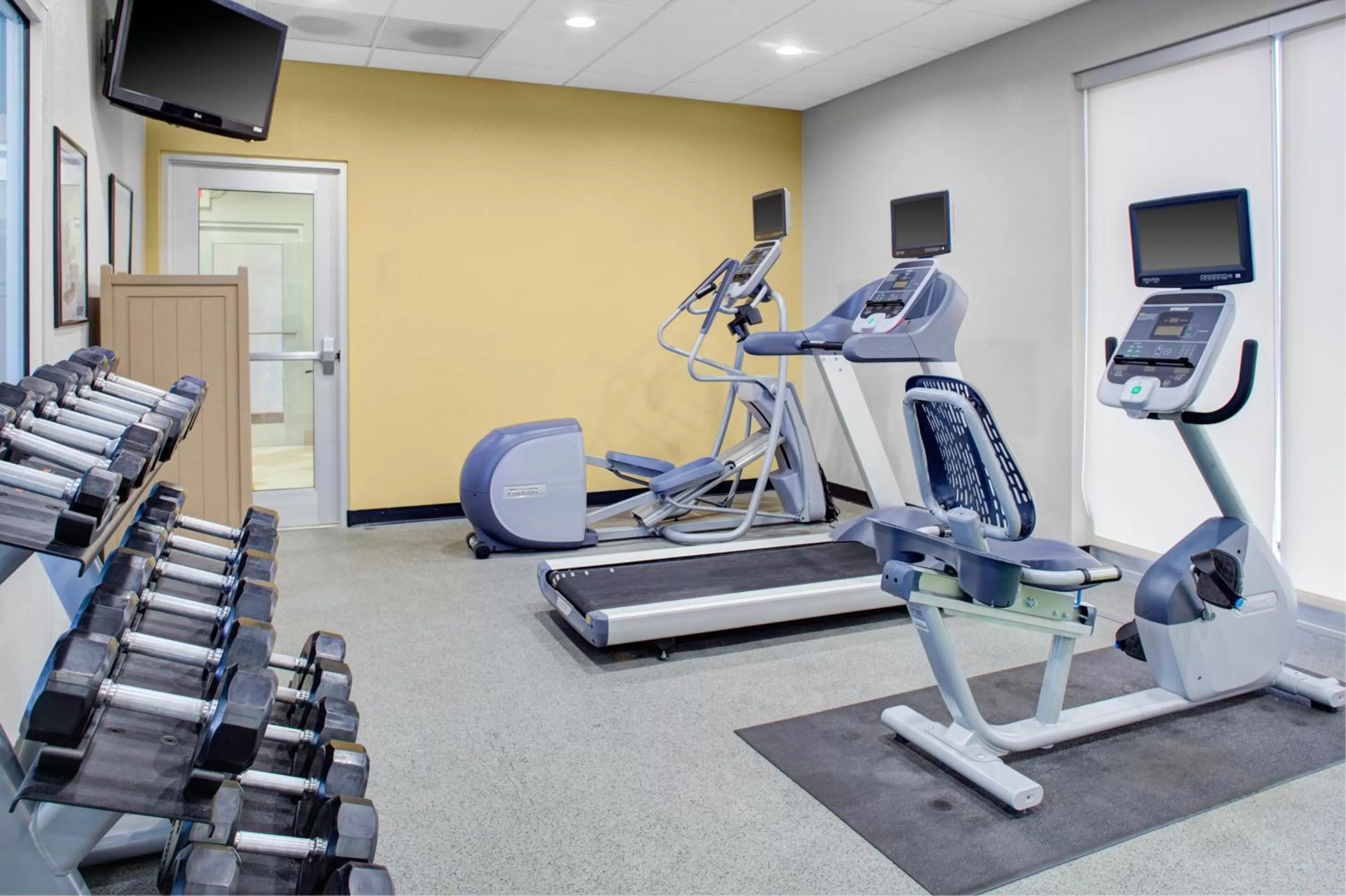 Fitness centre/facilities in Holiday Inn Hotel & Suites Lima by IHG