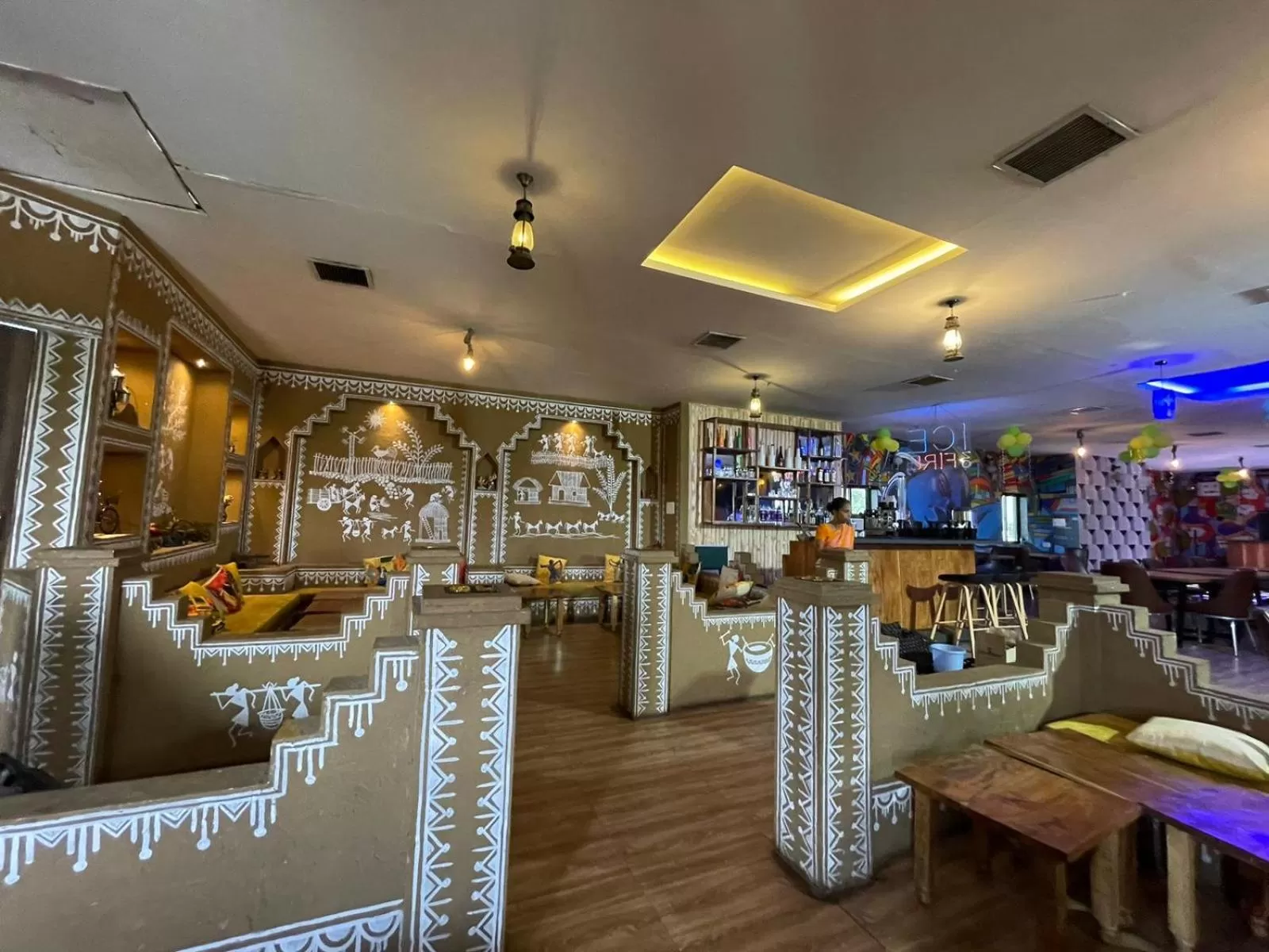 Restaurant/Places to Eat in Sukoon Pearl inn