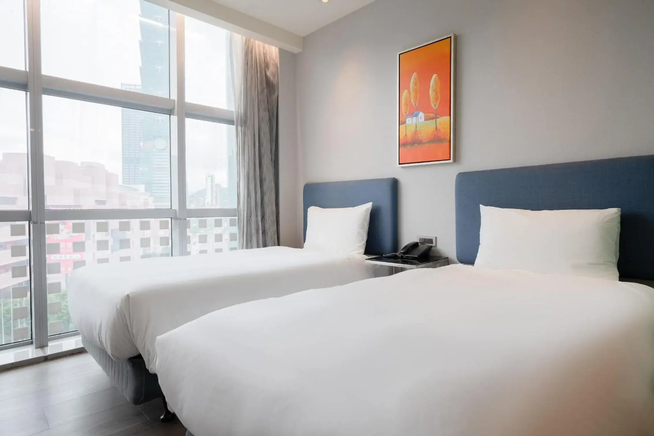 Deluxe Twin Room in CHECK inn Taipei Xinyi Deluxe Twin Room in CHECK inn Taipei Xinyi
