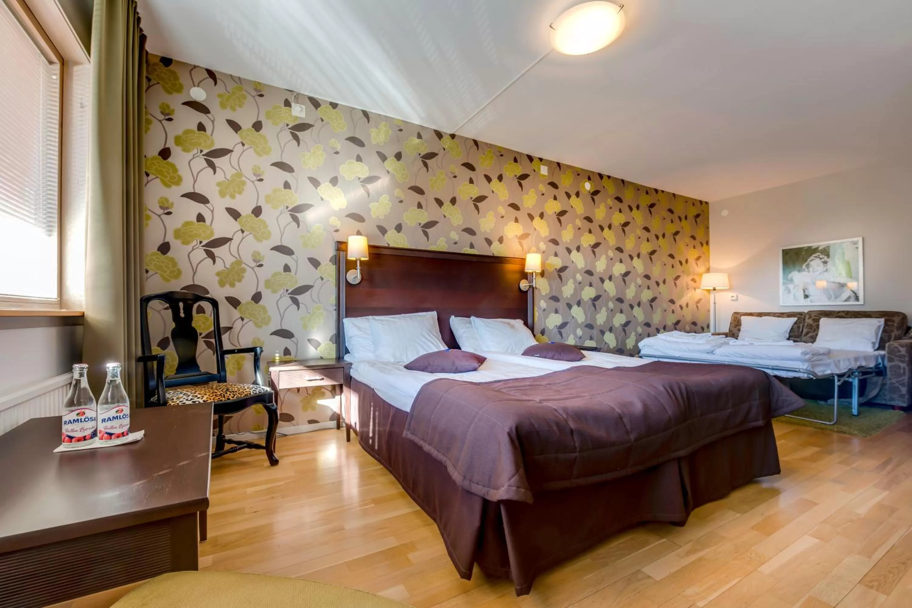 Living room, Bed in Best Western Rådmannen