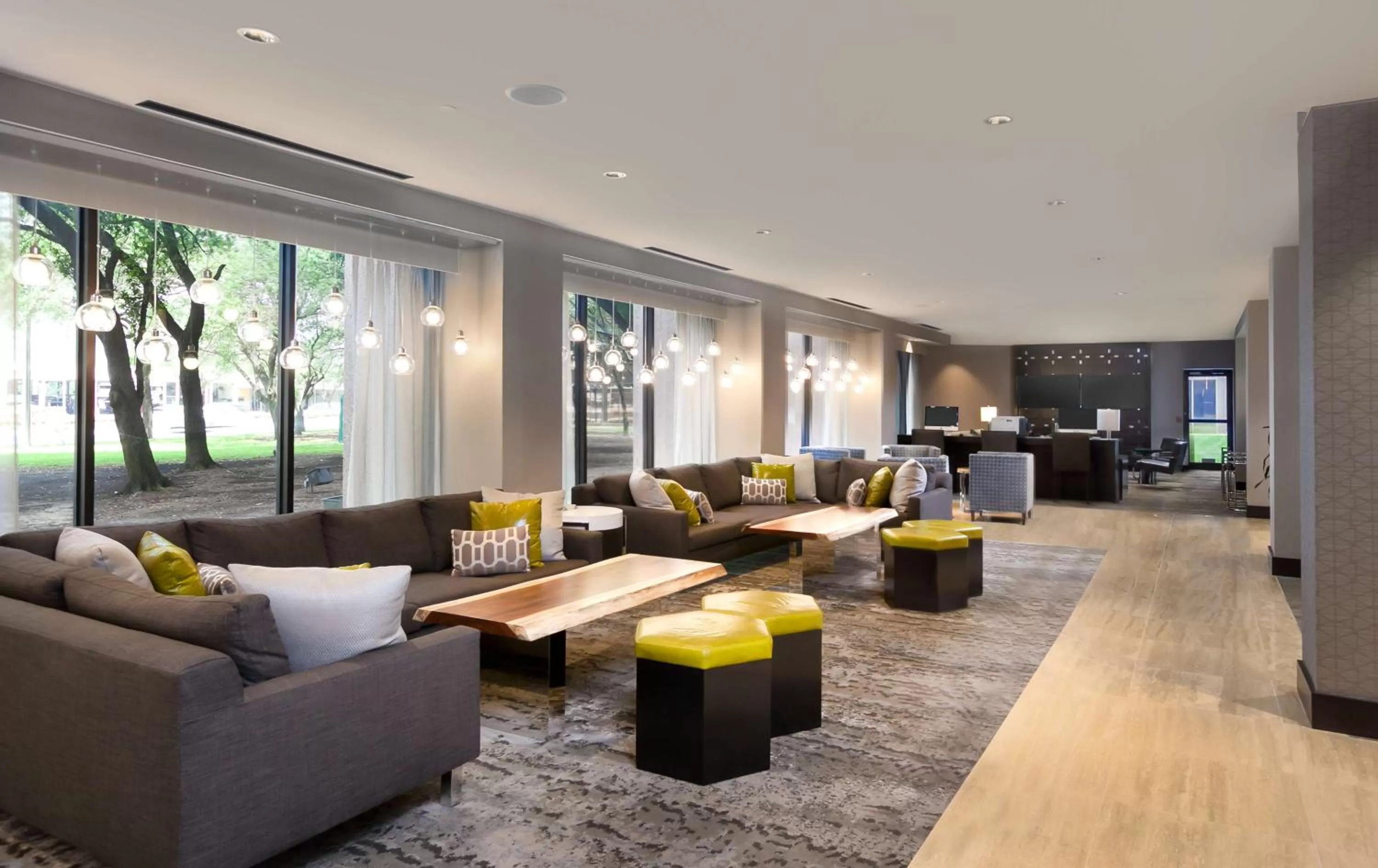 Lobby or reception in DoubleTree by Hilton Hotel & Suites Houston by the Galleria