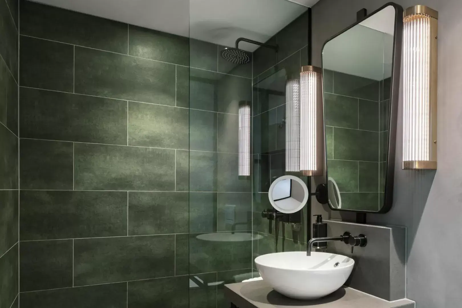 Standard Queen Room with Rainfall Shower - Windowless in Hotel Indigo London - 1 Leicester Square by IHG Standard Queen Room with Rainfall Shower - Windowless in Hotel Indigo London - 1 Leicester Square by IHG