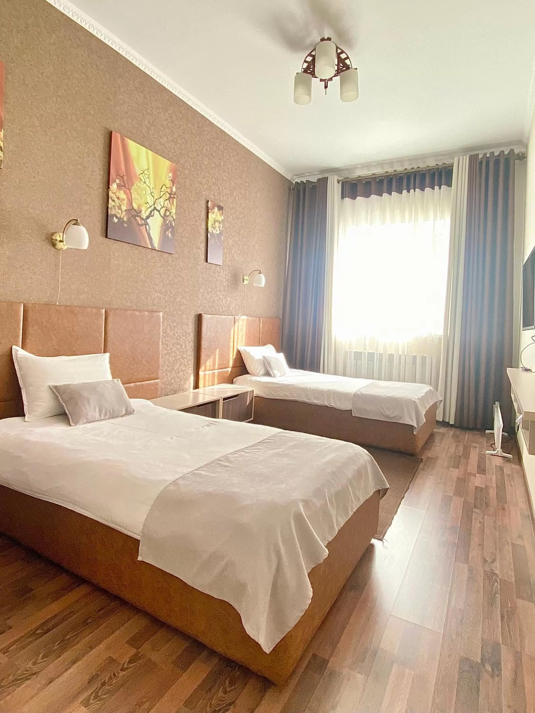 Bed in Caravan Hotel