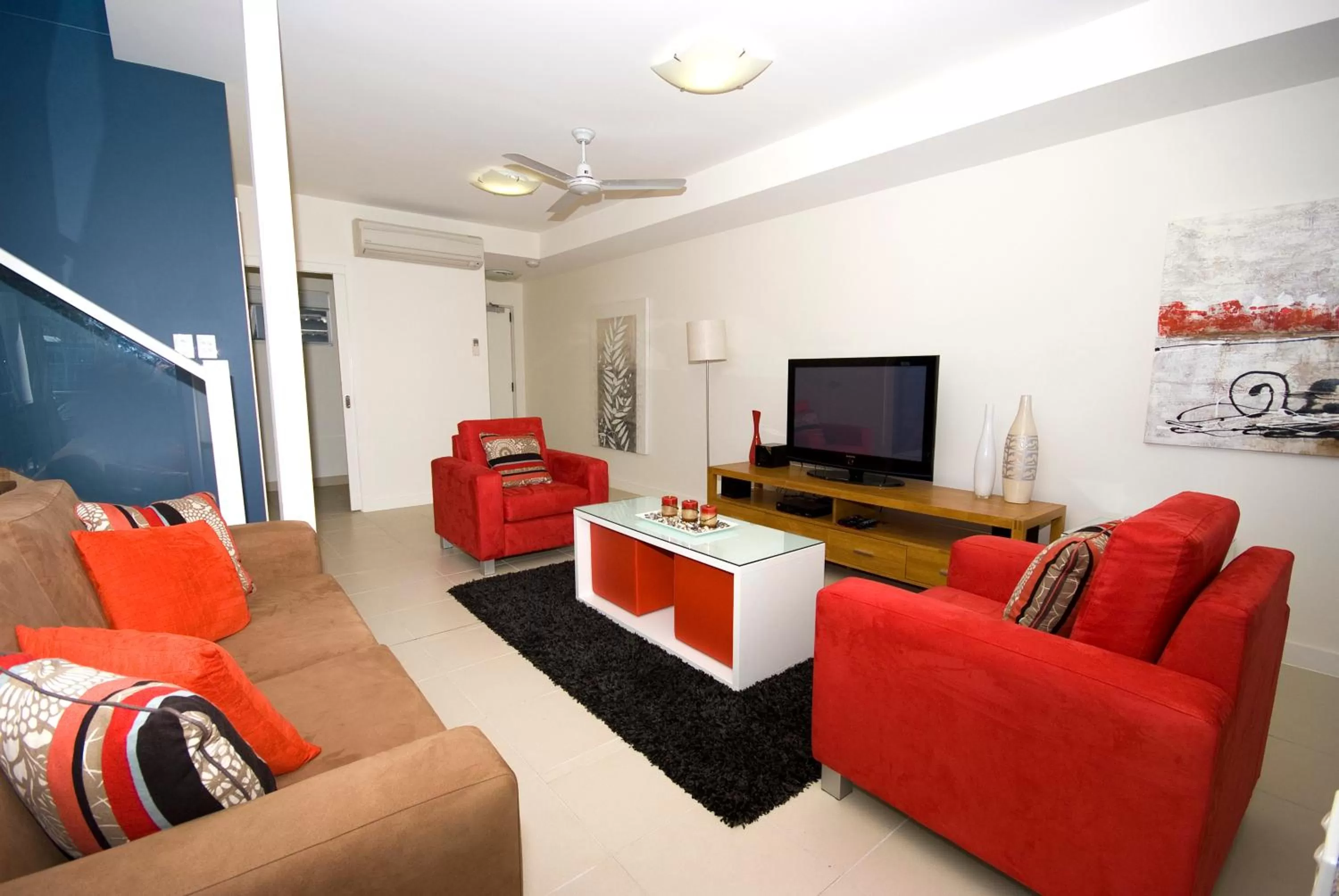 Living room, Seating Area in Beachside Magnetic Harbour Apartments