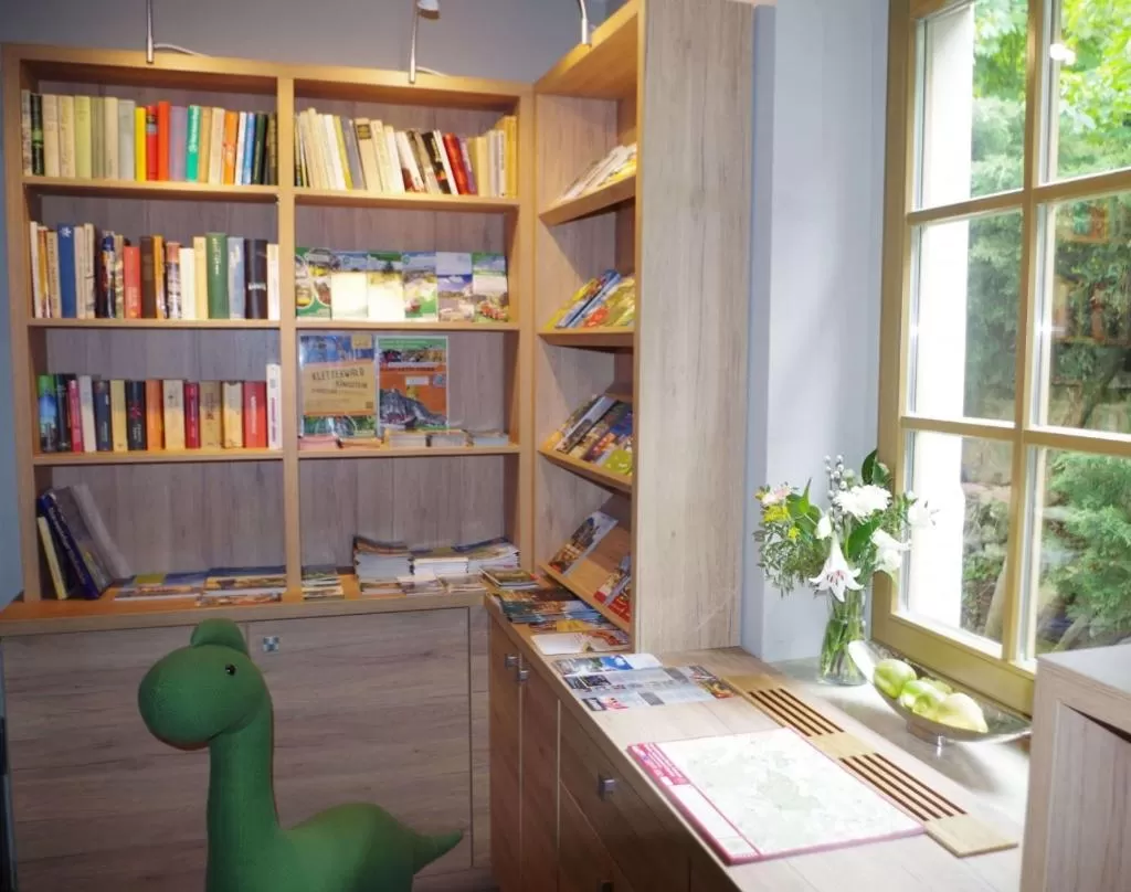 Decorative detail, Library in Hotel Ettrich & Elbresort Rathen