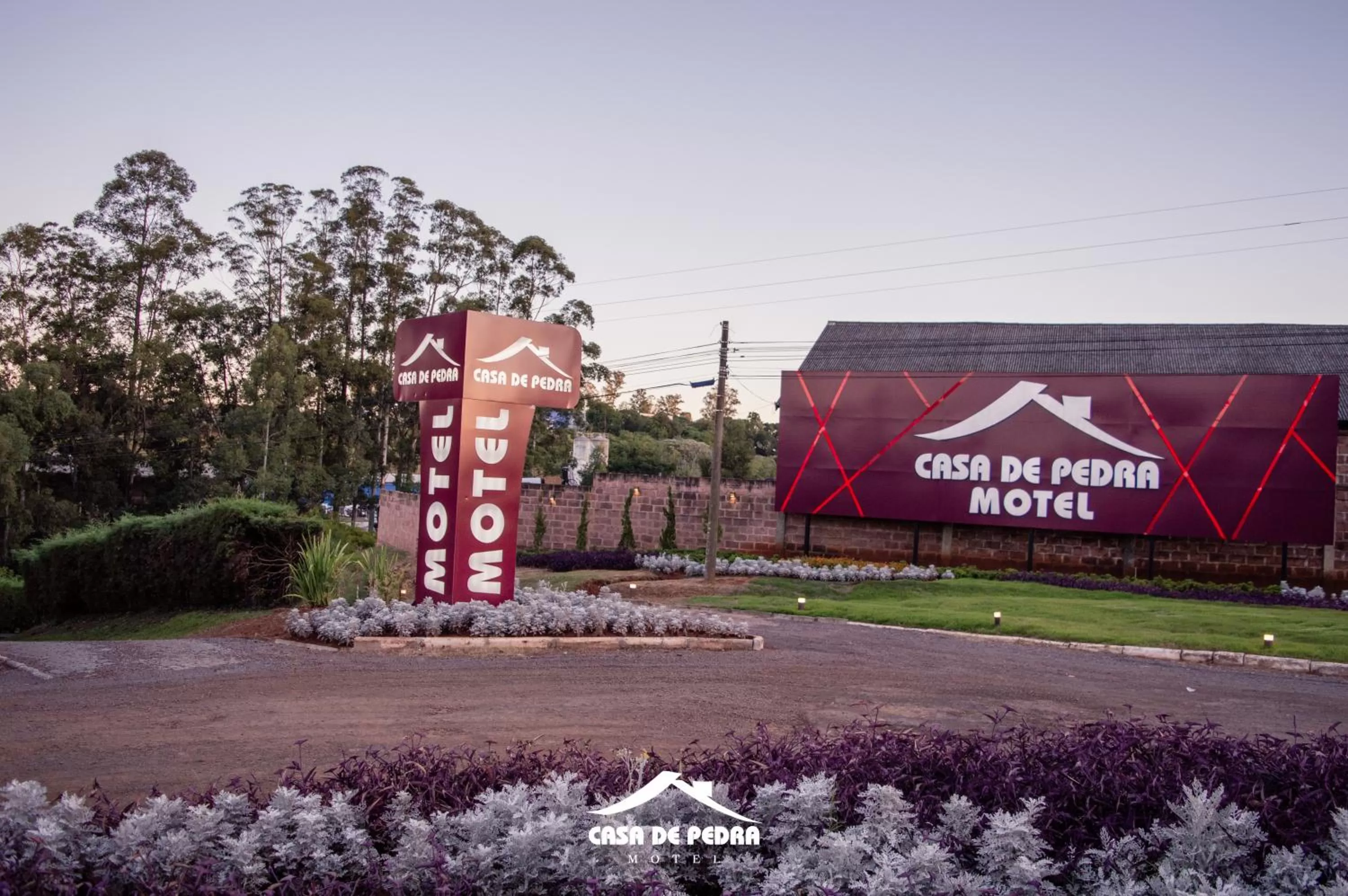 Property building in Motel Casa de Pedra