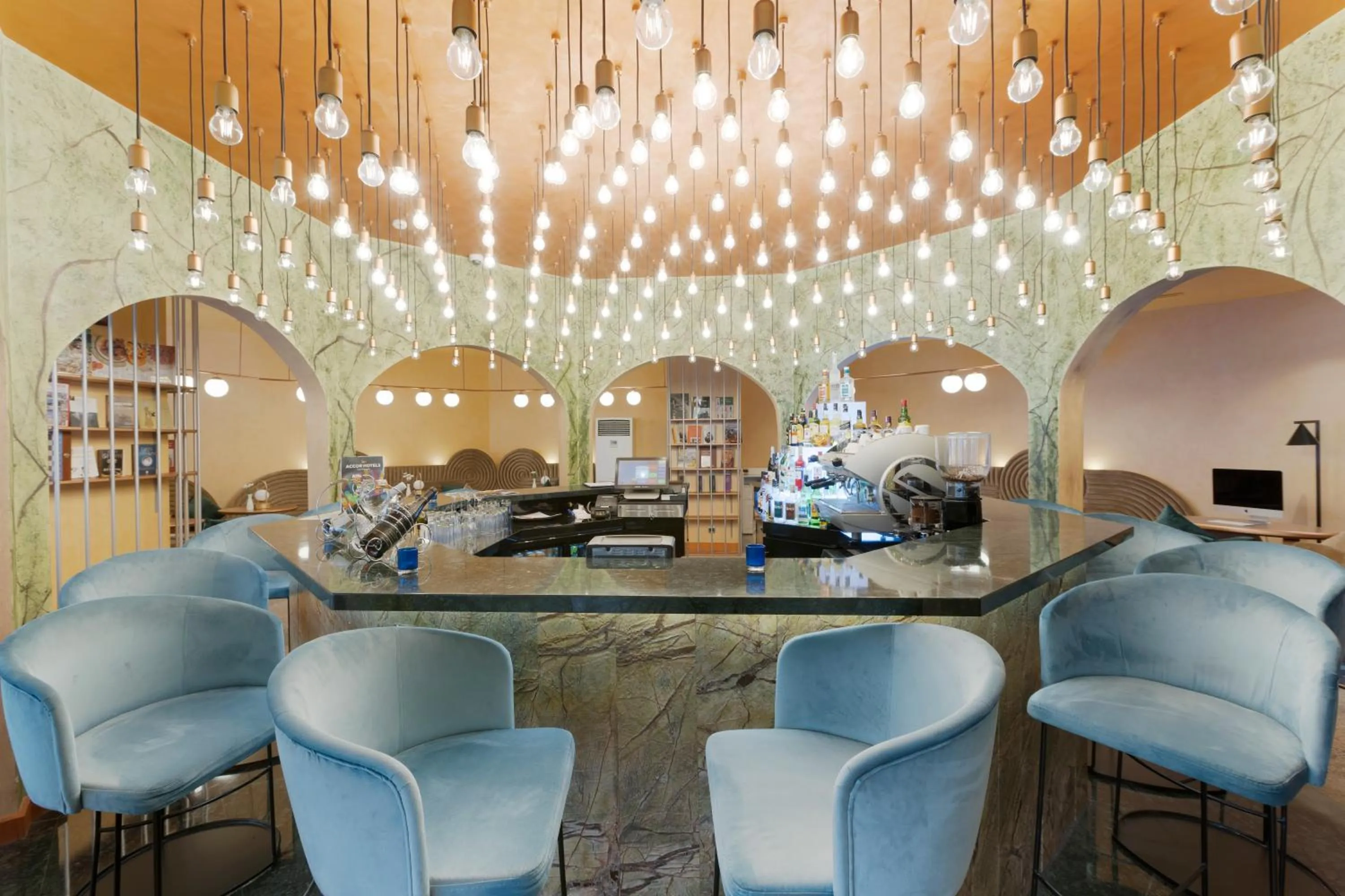 Seating area in Mercure Istanbul Bakirkoy